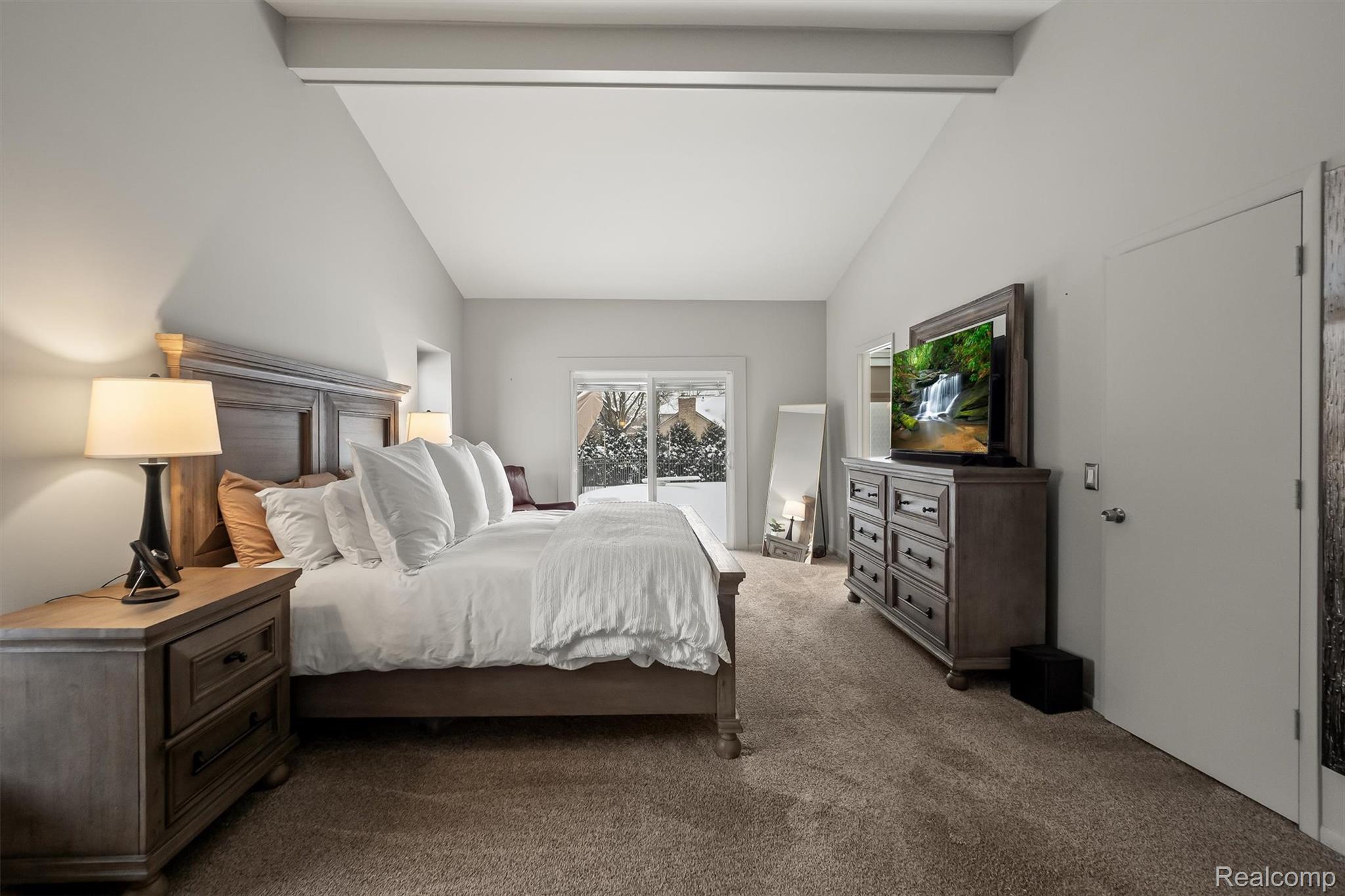 4926 Oak River Drive