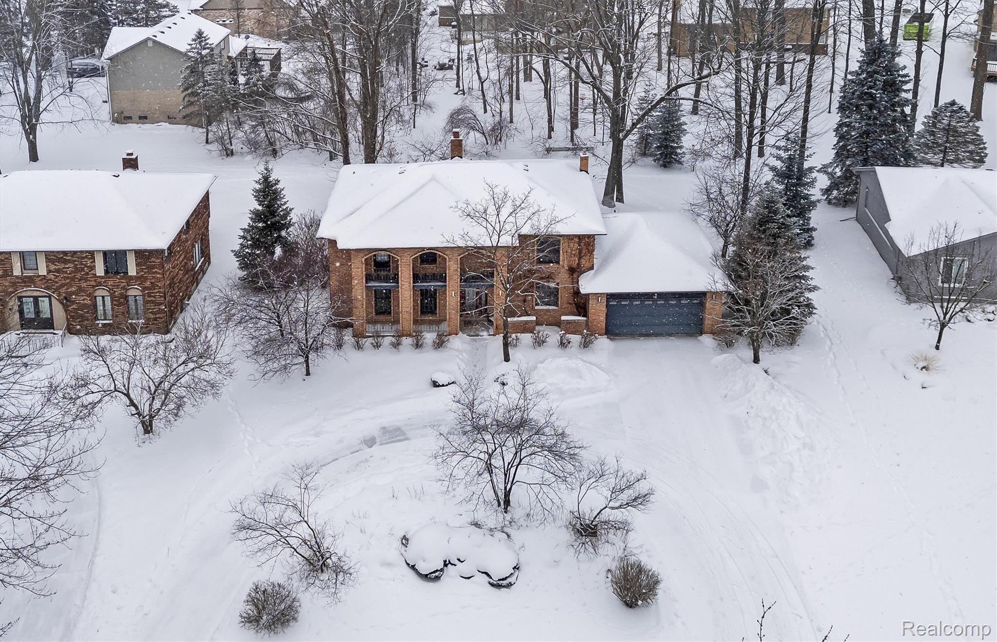 6018 Glen Eagles Drive