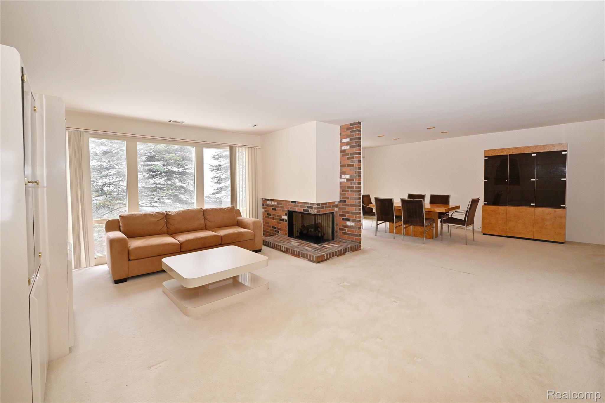 6011 Pebble Lane Court