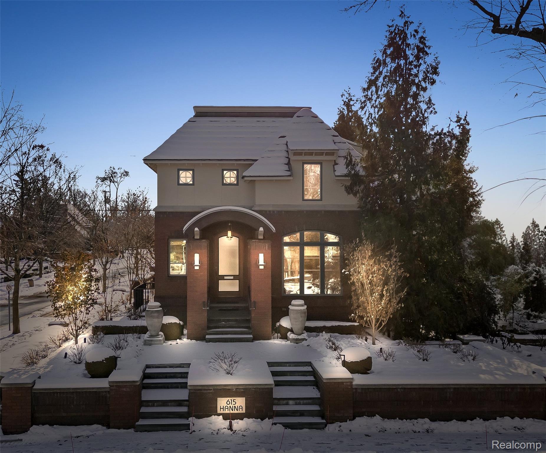 615 Hanna Street