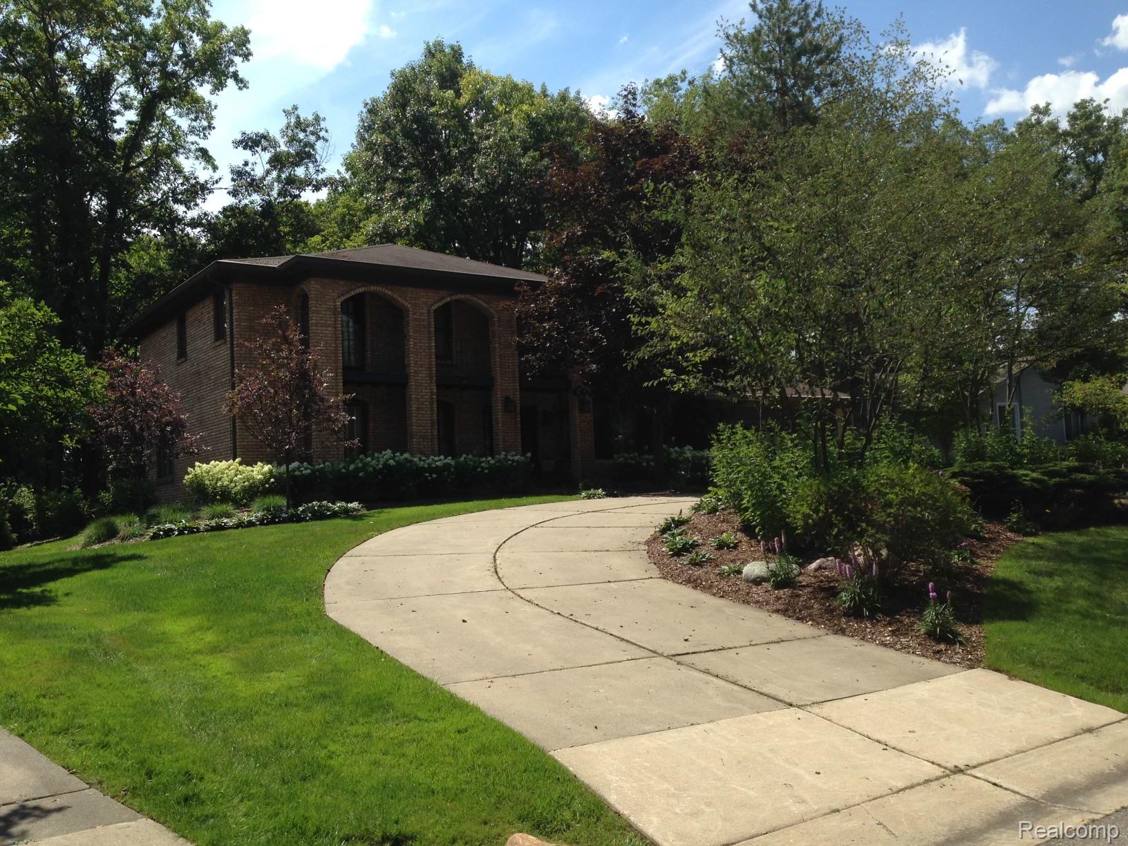 6018 Glen Eagles Drive