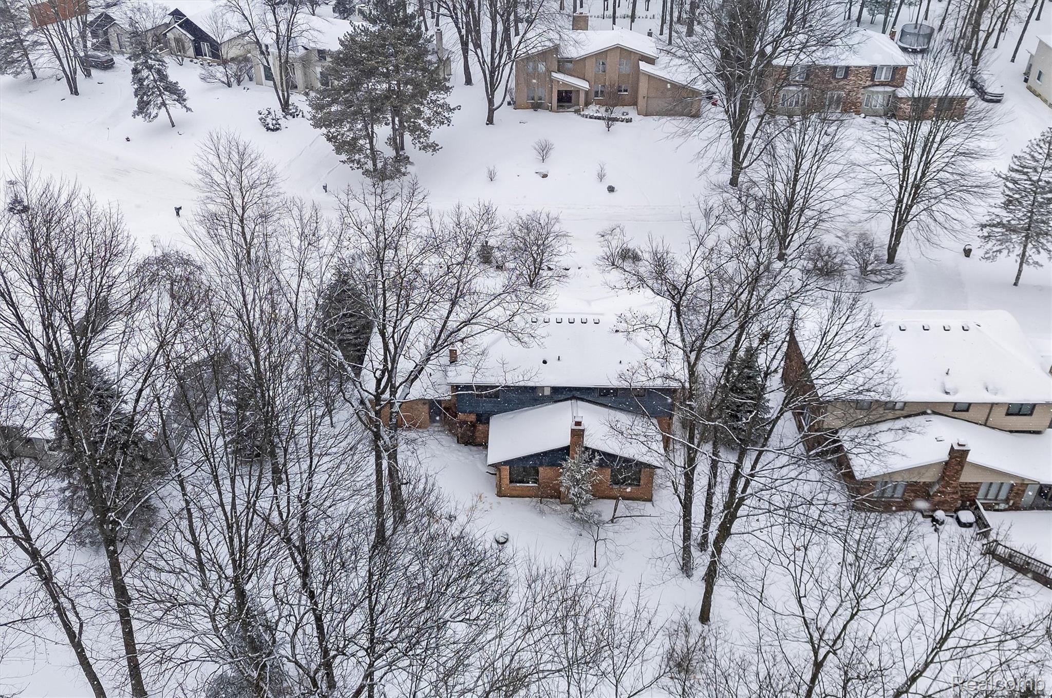 6018 Glen Eagles Drive