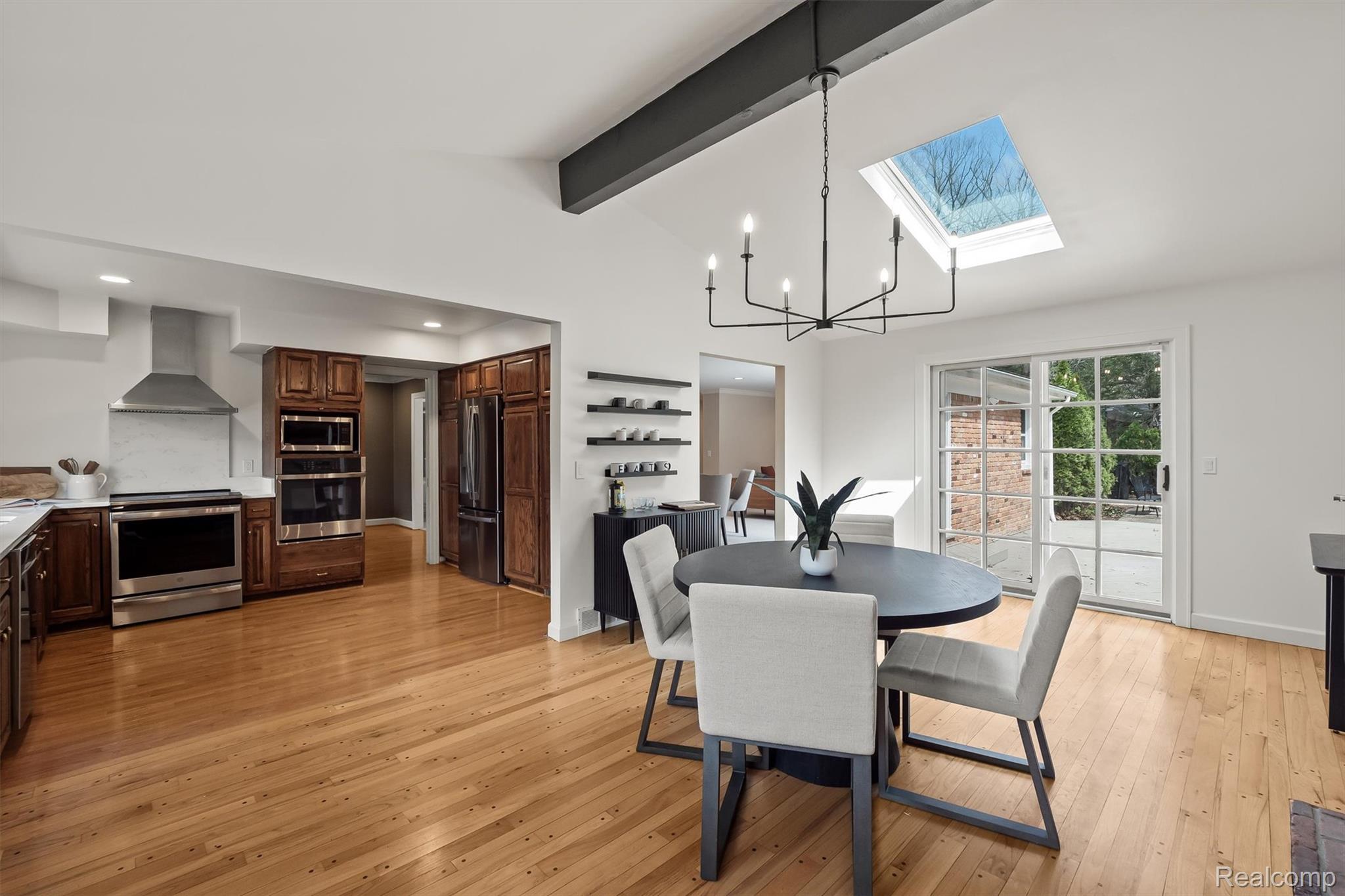 5067 Van Ness Drive