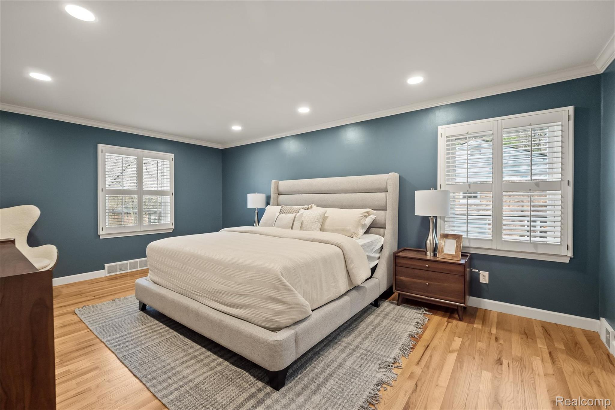 5067 Van Ness Drive
