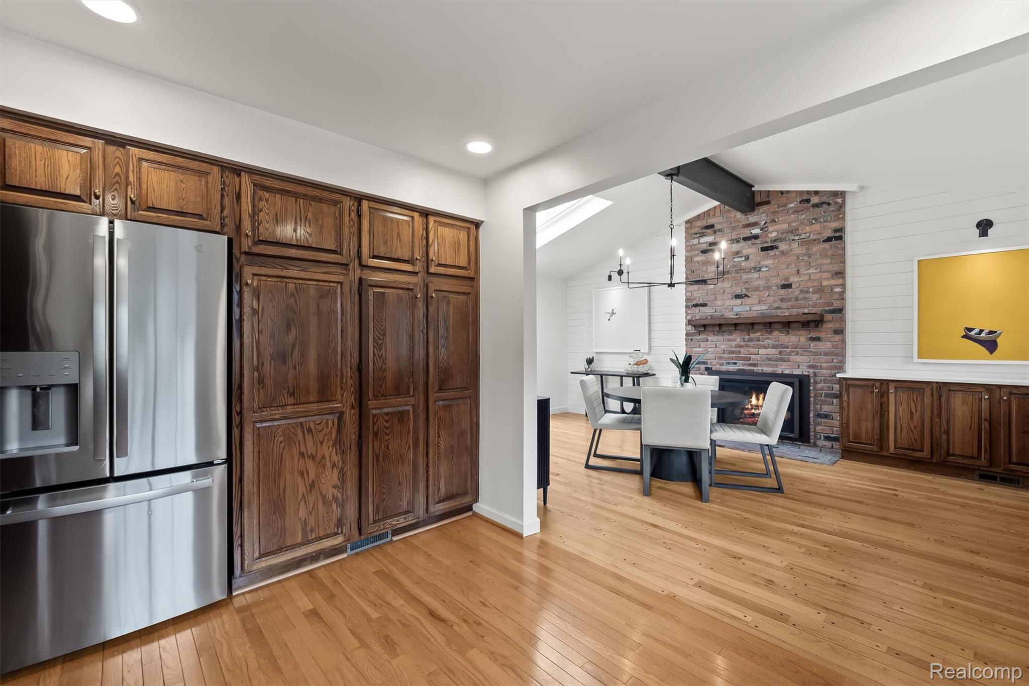 5067 Van Ness Drive