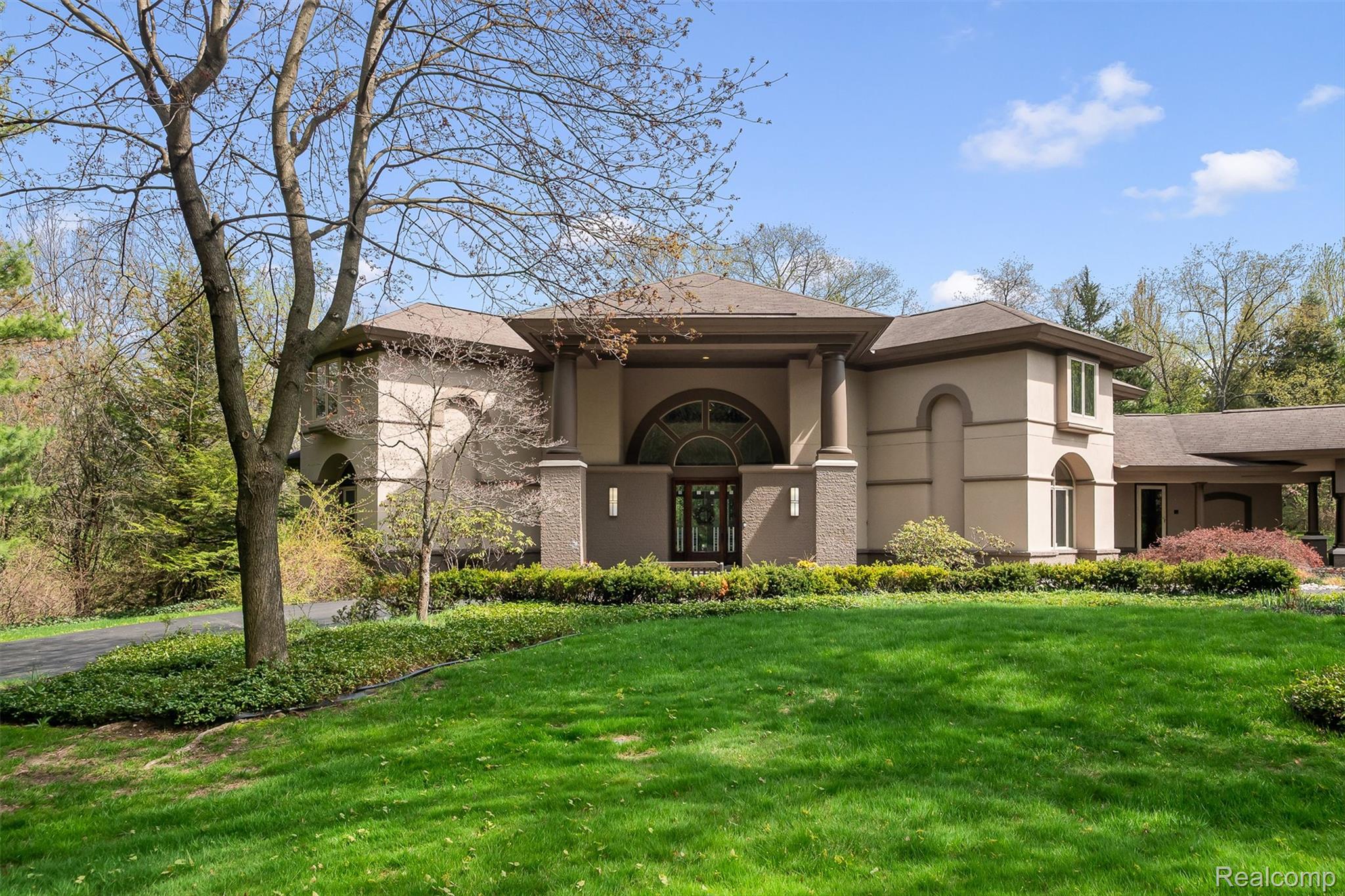 1800 Tiverton Road