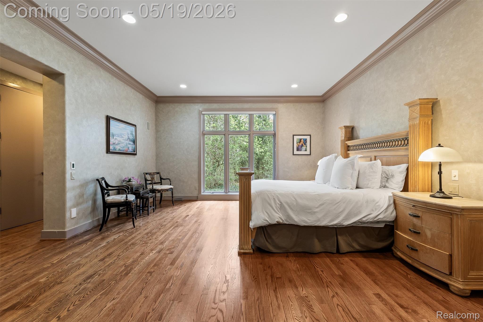 1800 Tiverton Road