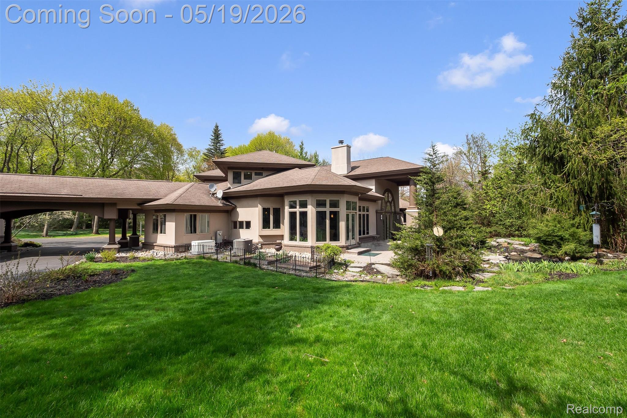 1800 Tiverton Road