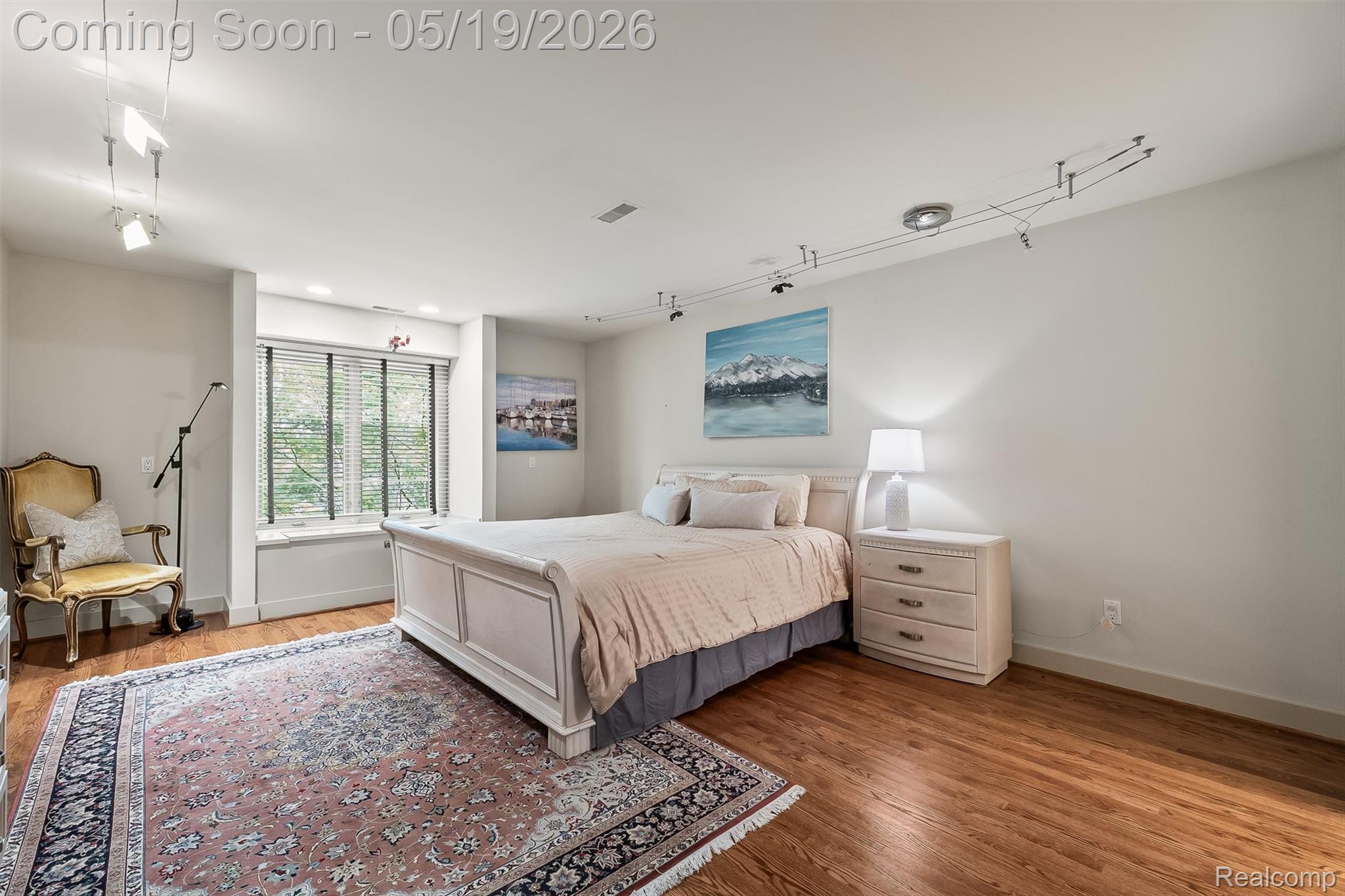 1800 Tiverton Road