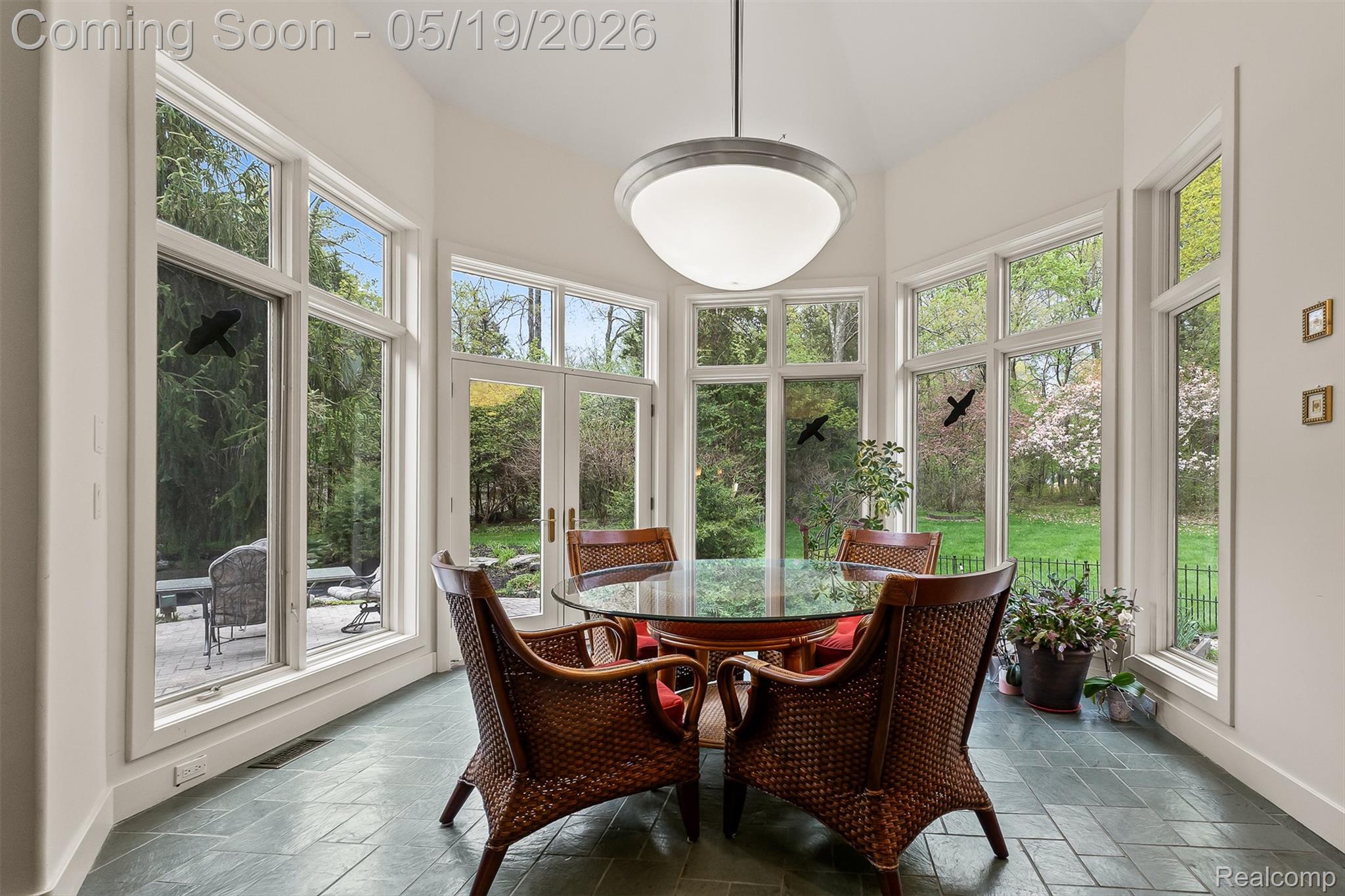 1800 Tiverton Road