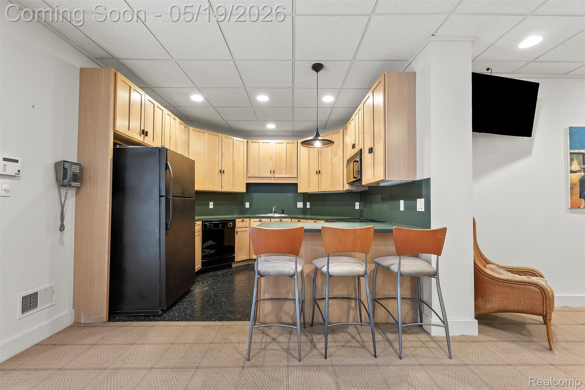 1800 Tiverton Road