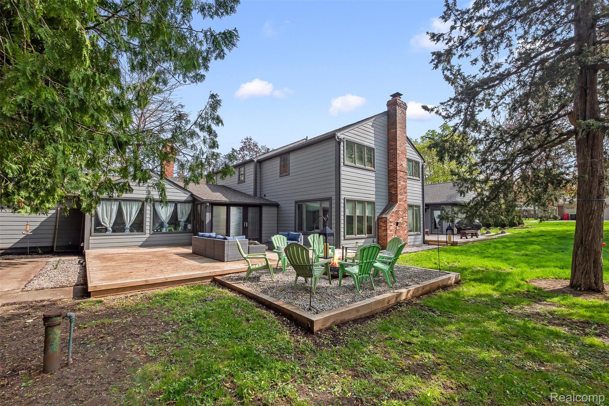 3937 Englewood Court