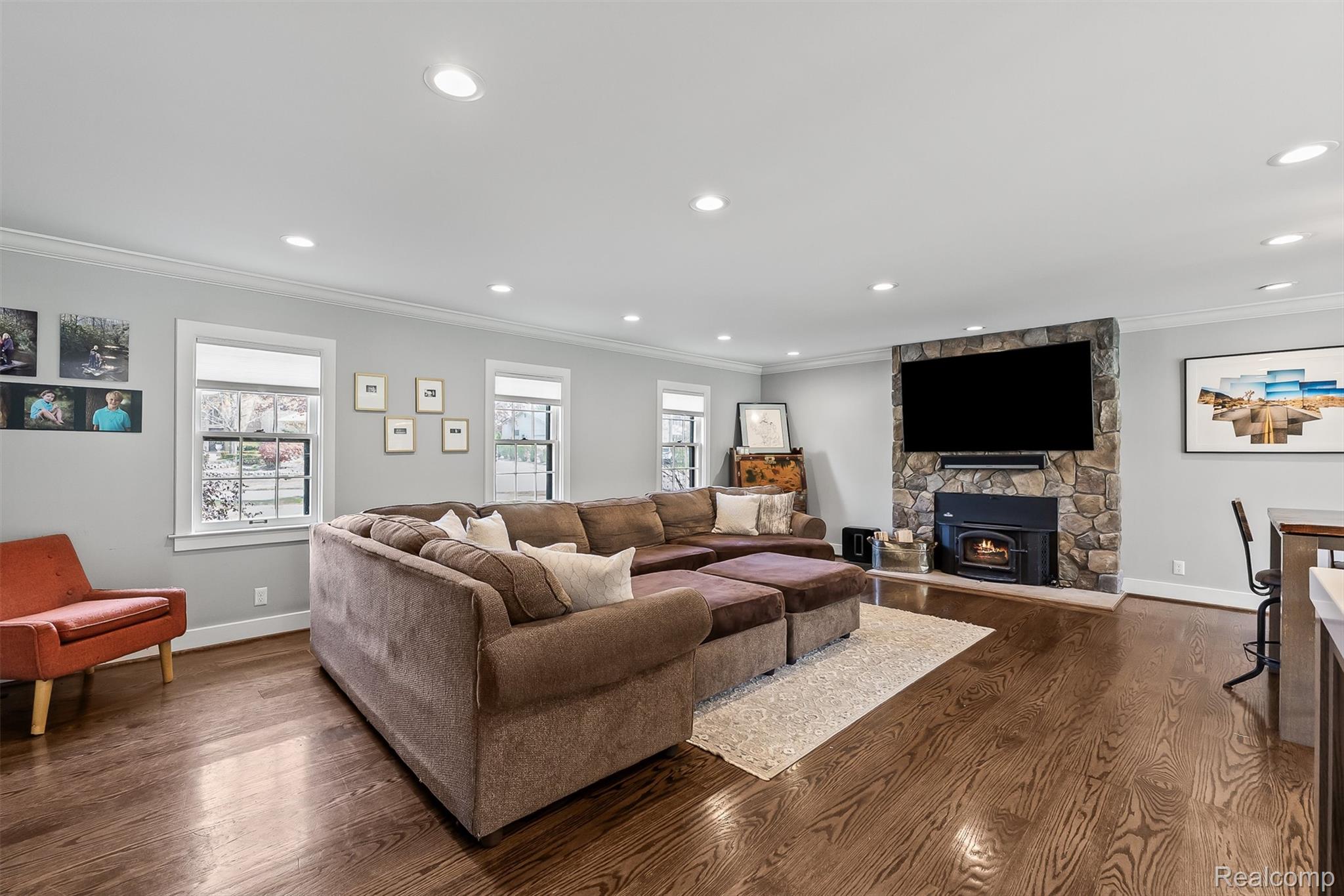 3937 Englewood Court