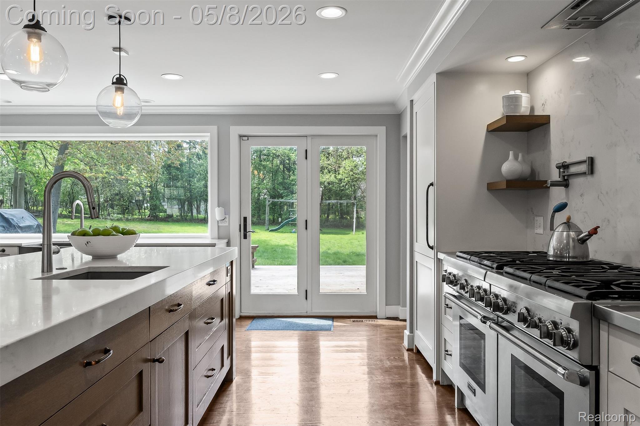 3937 Englewood Court