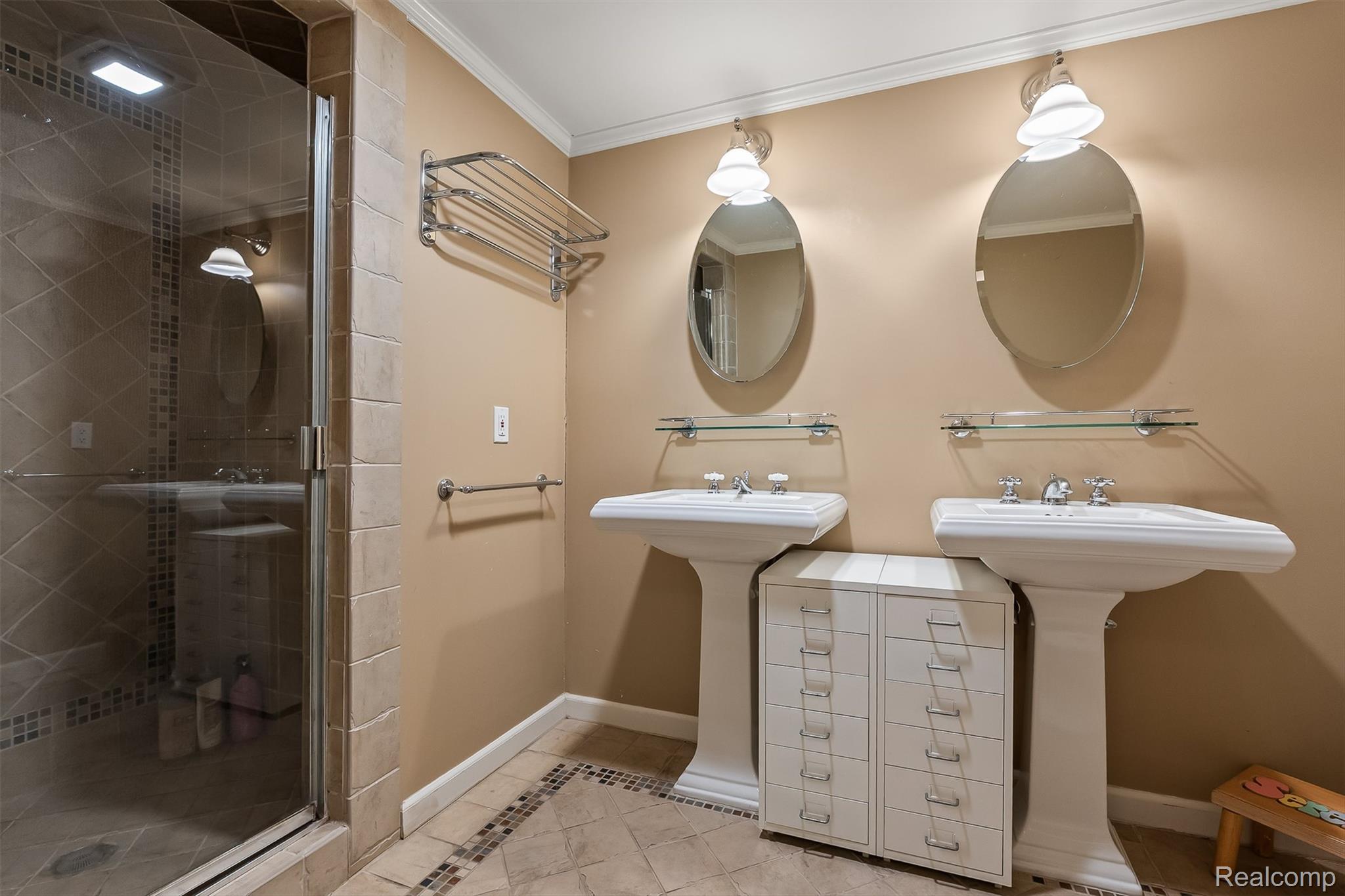 3937 Englewood Court