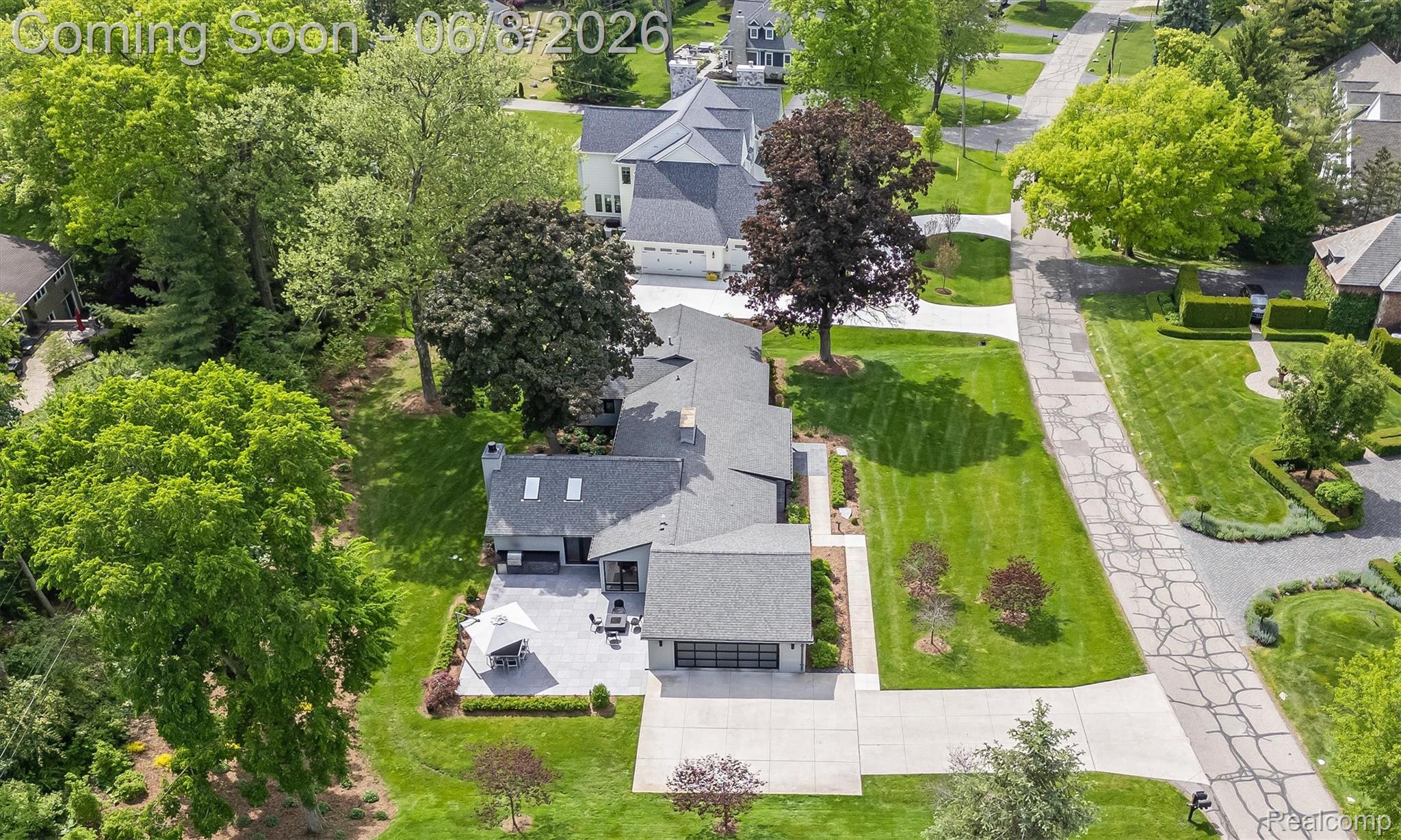 3885 Oakland Drive
