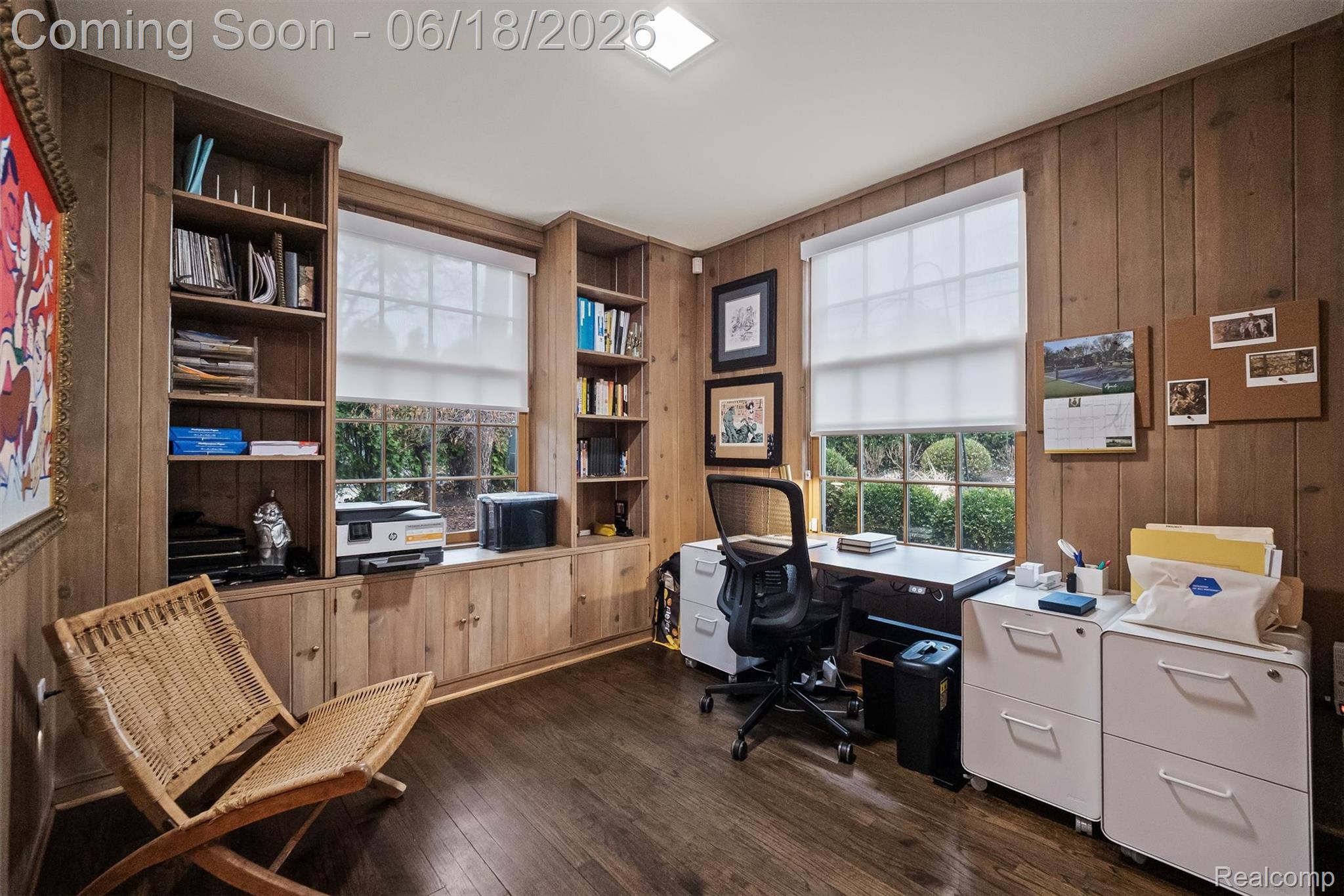 951 Twin Oaks Lane