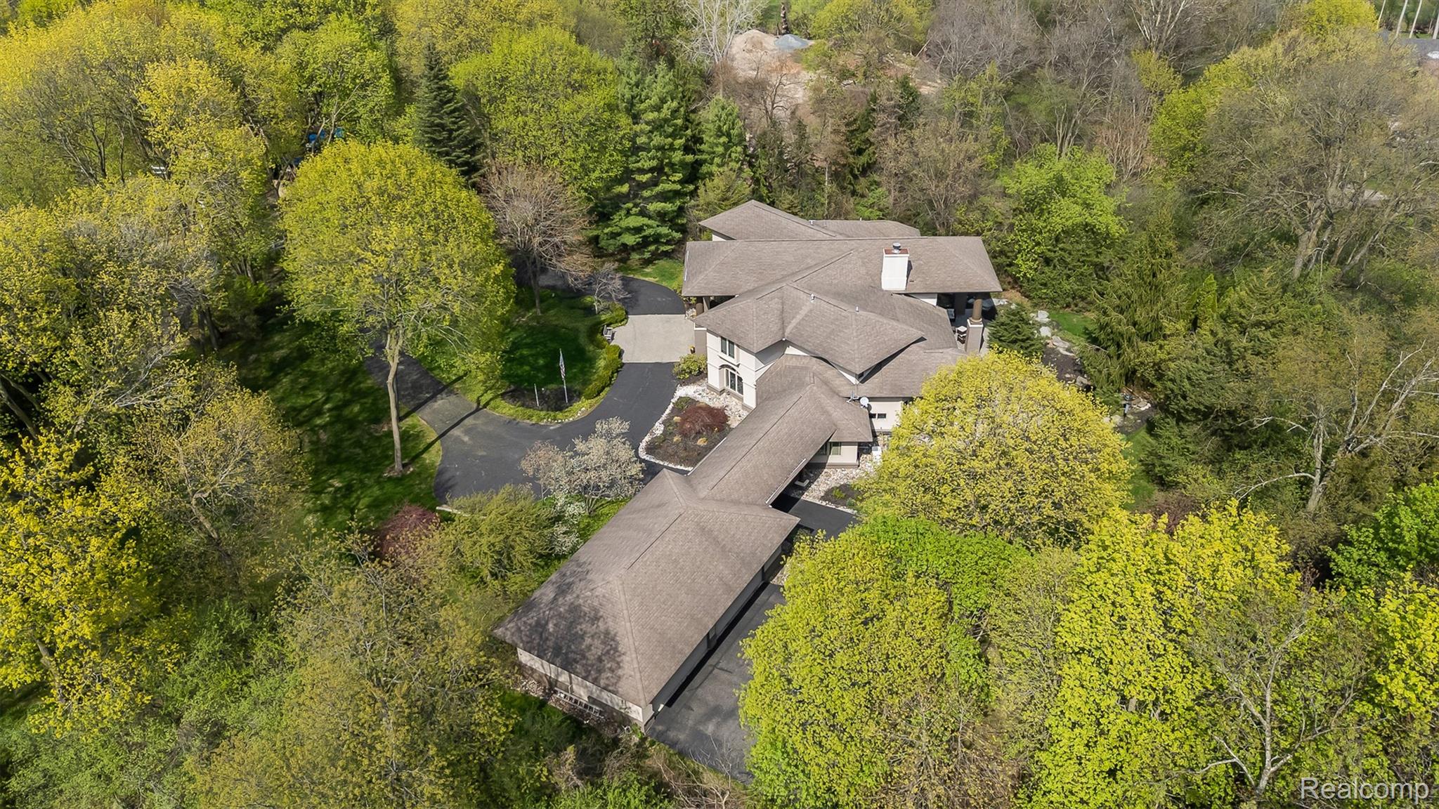 1800 Tiverton Road