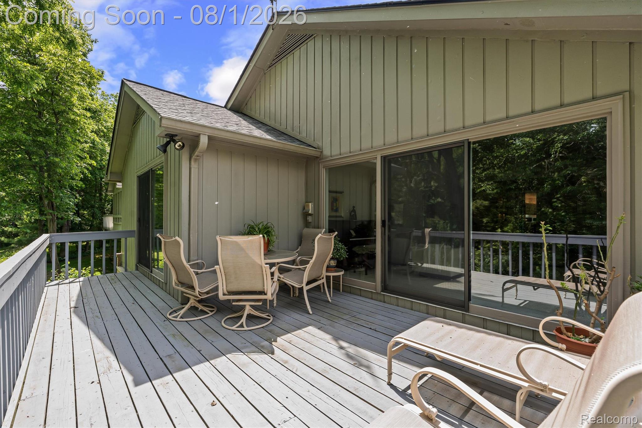 2225 Cameo Lake Court
