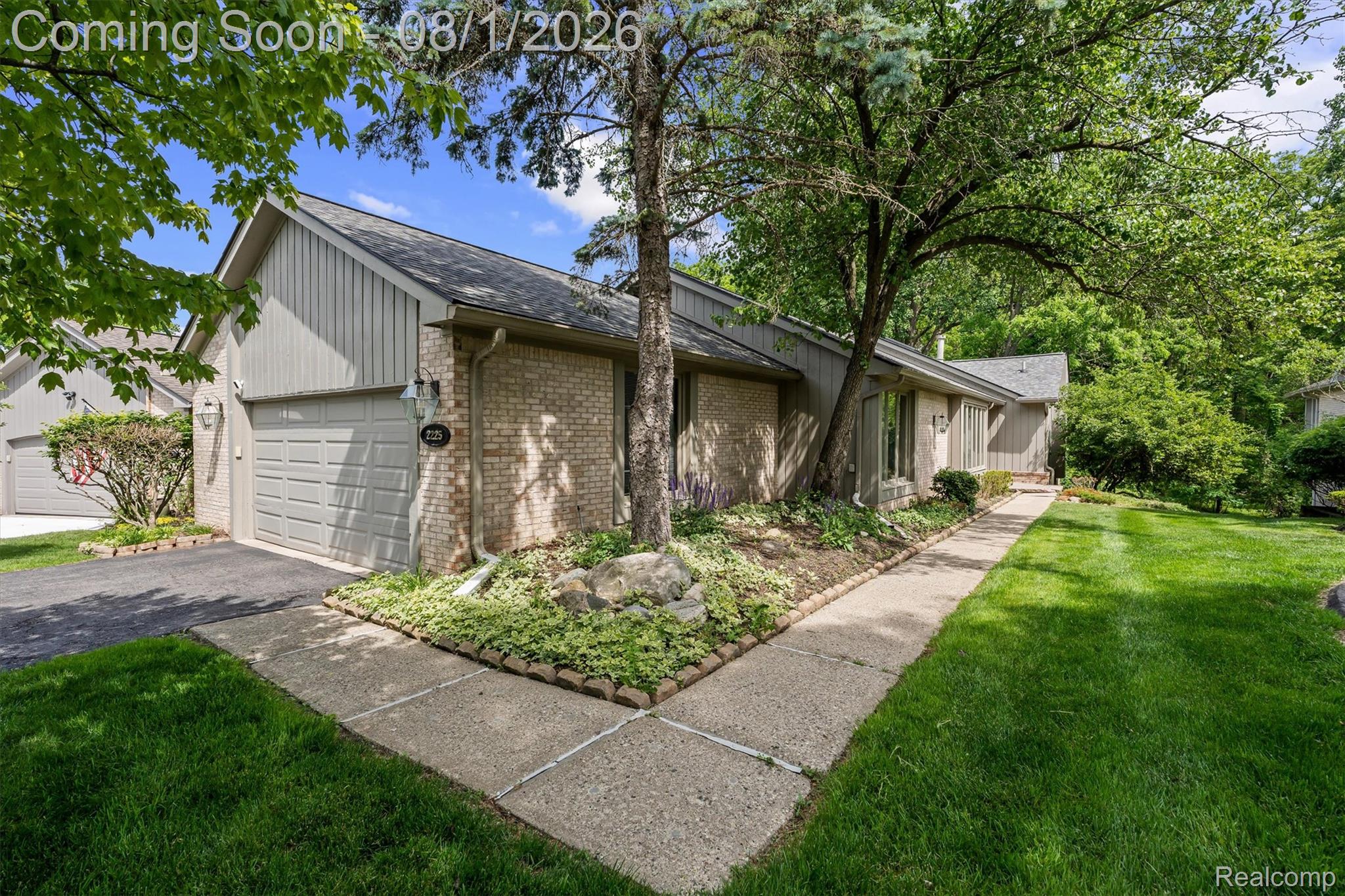 2225 Cameo Lake Court