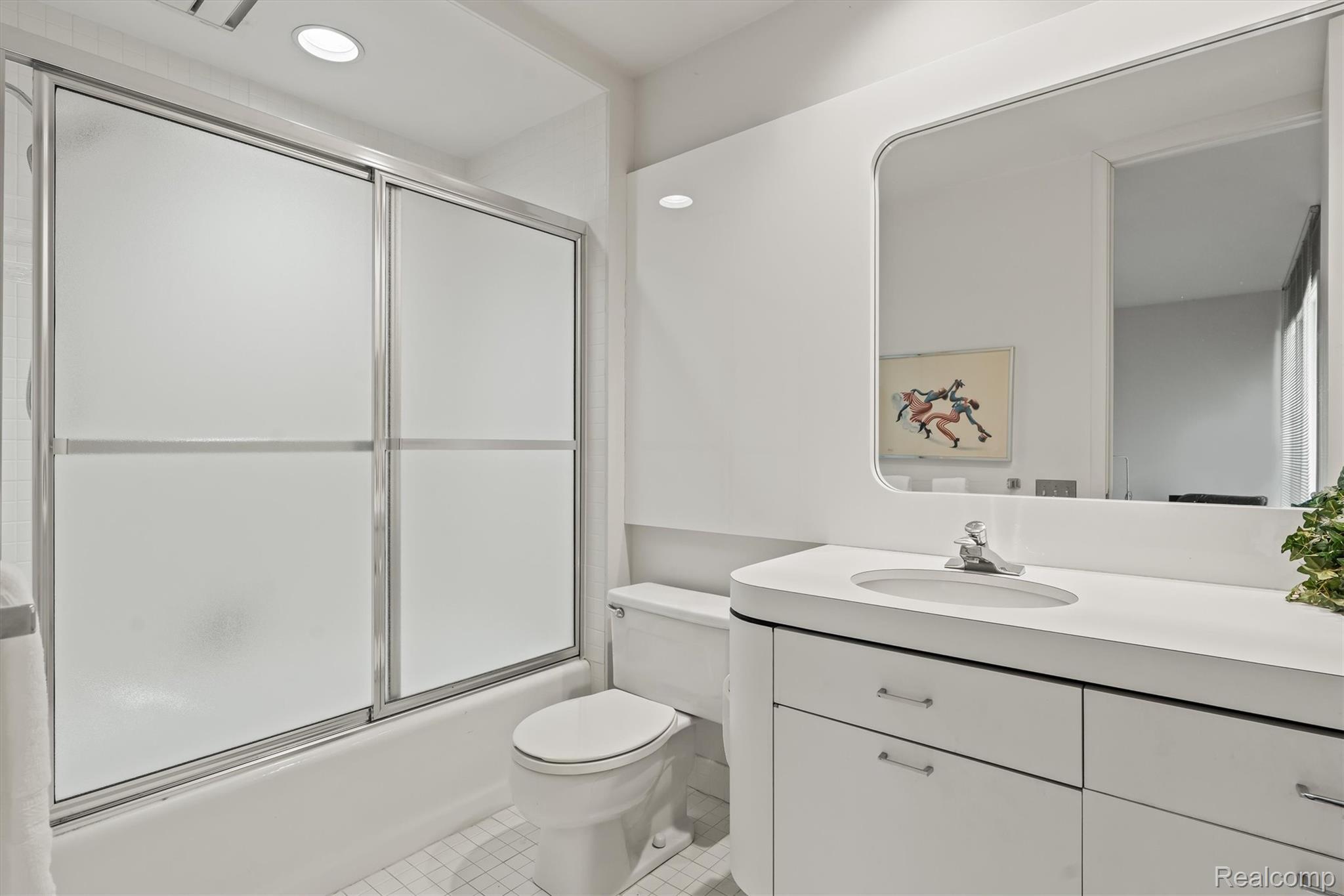 2225 Cameo Lake Court