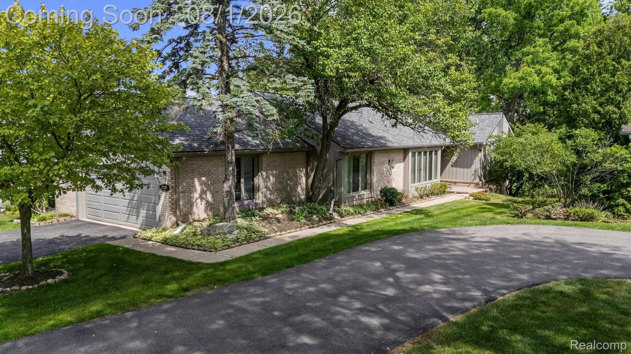 2225 Cameo Lake Court