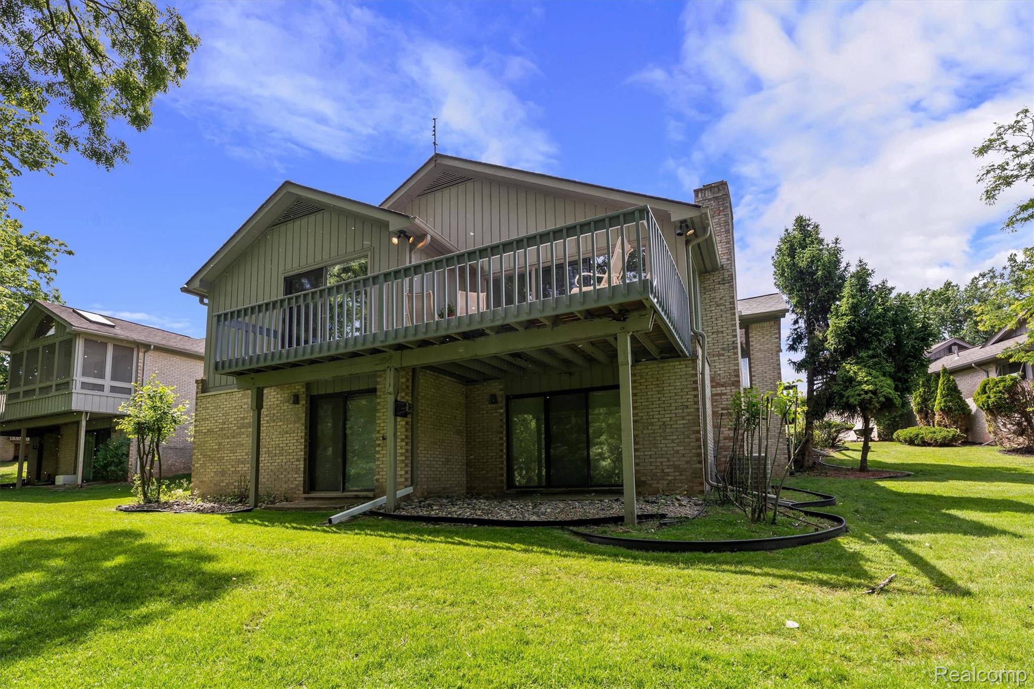 2225 Cameo Lake Court