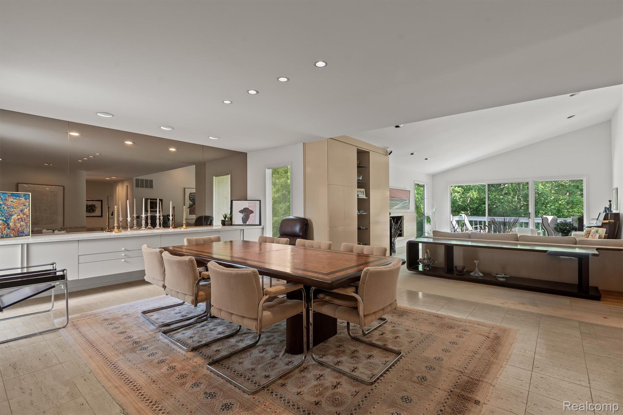 2225 Cameo Lake Court