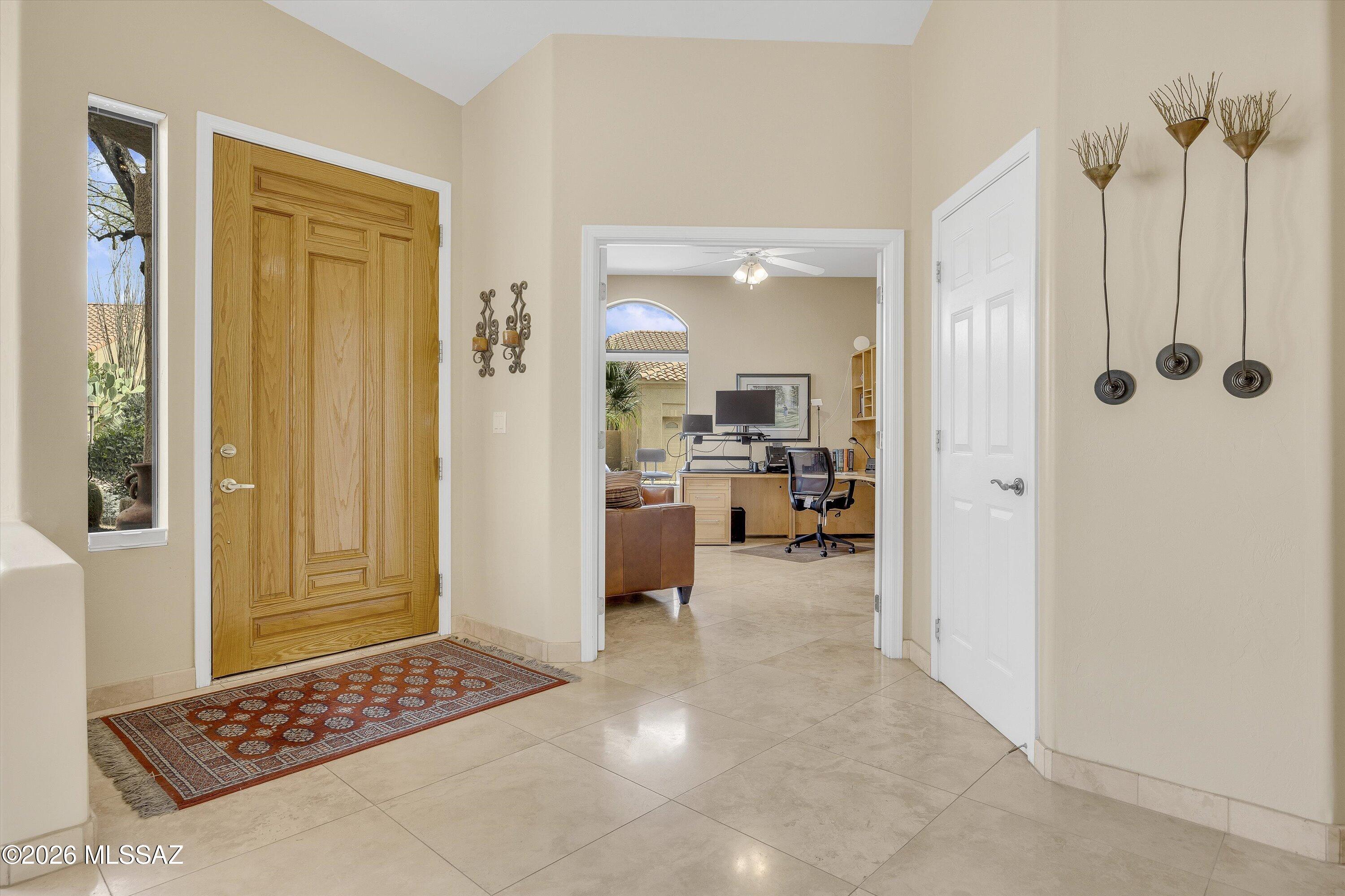6015 N Coatimundi Drive