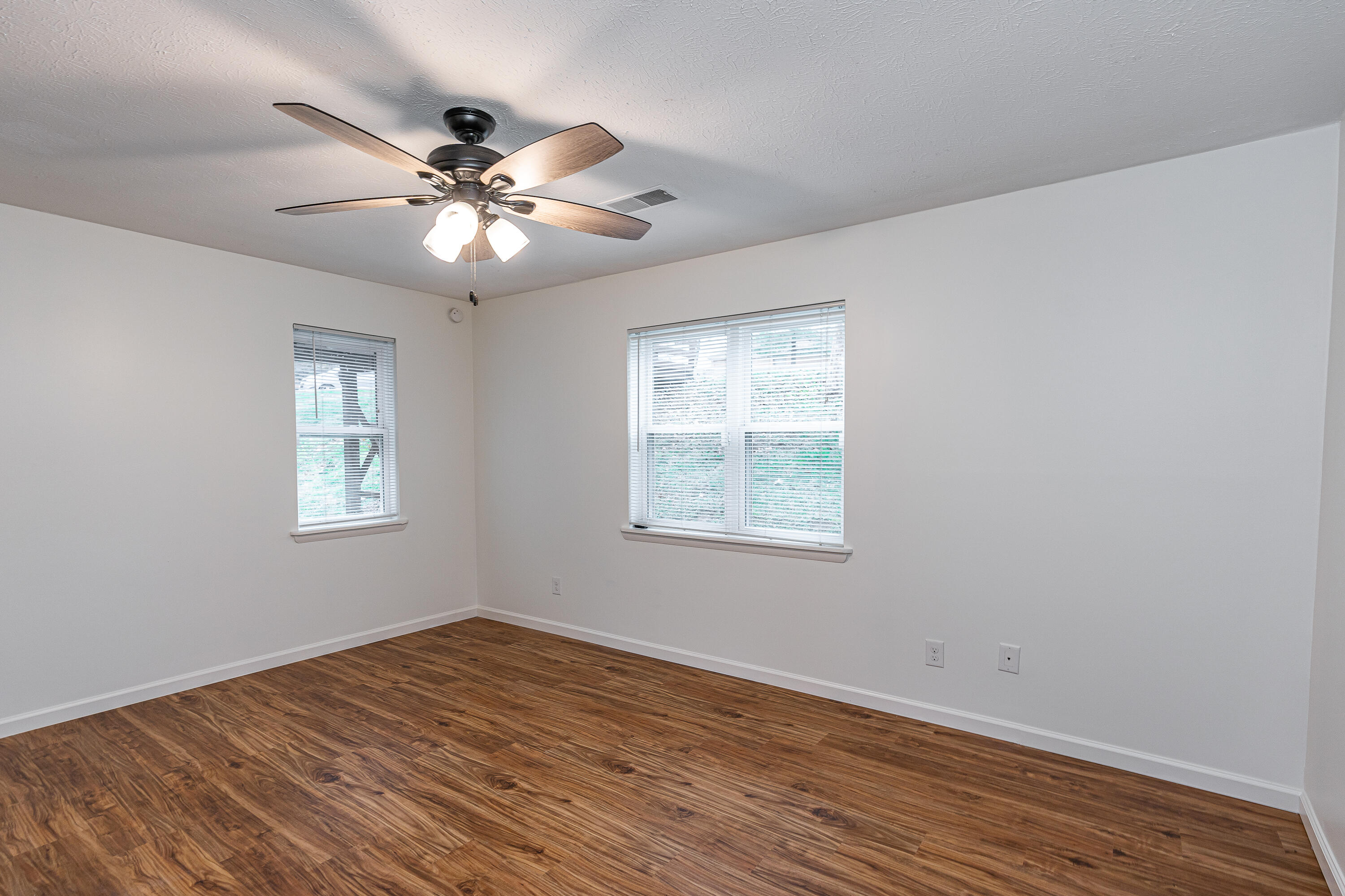 421 Redding Road, 116