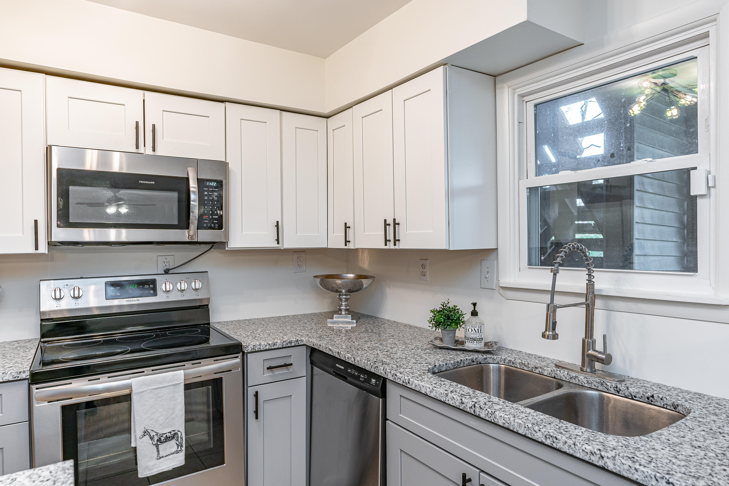 421 Redding Road, 116