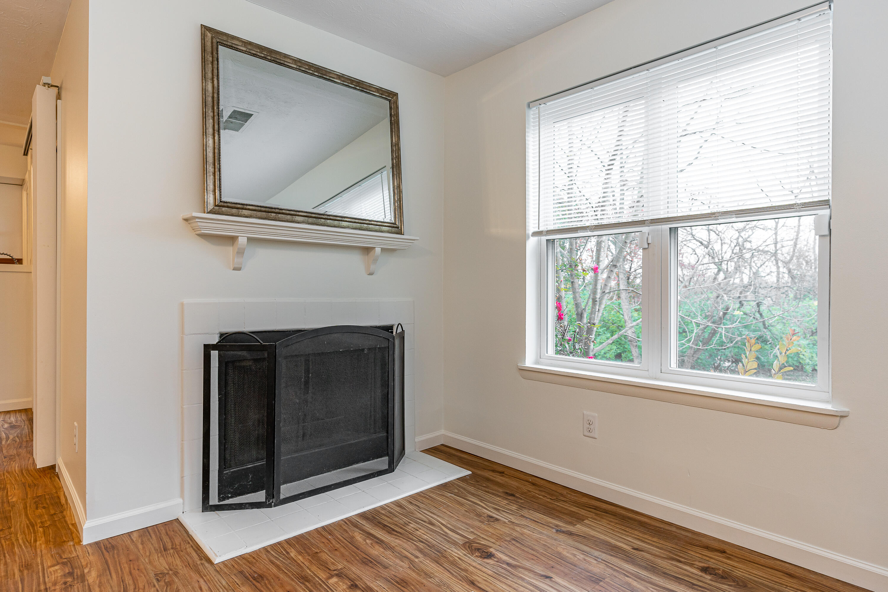 421 Redding Road, 116