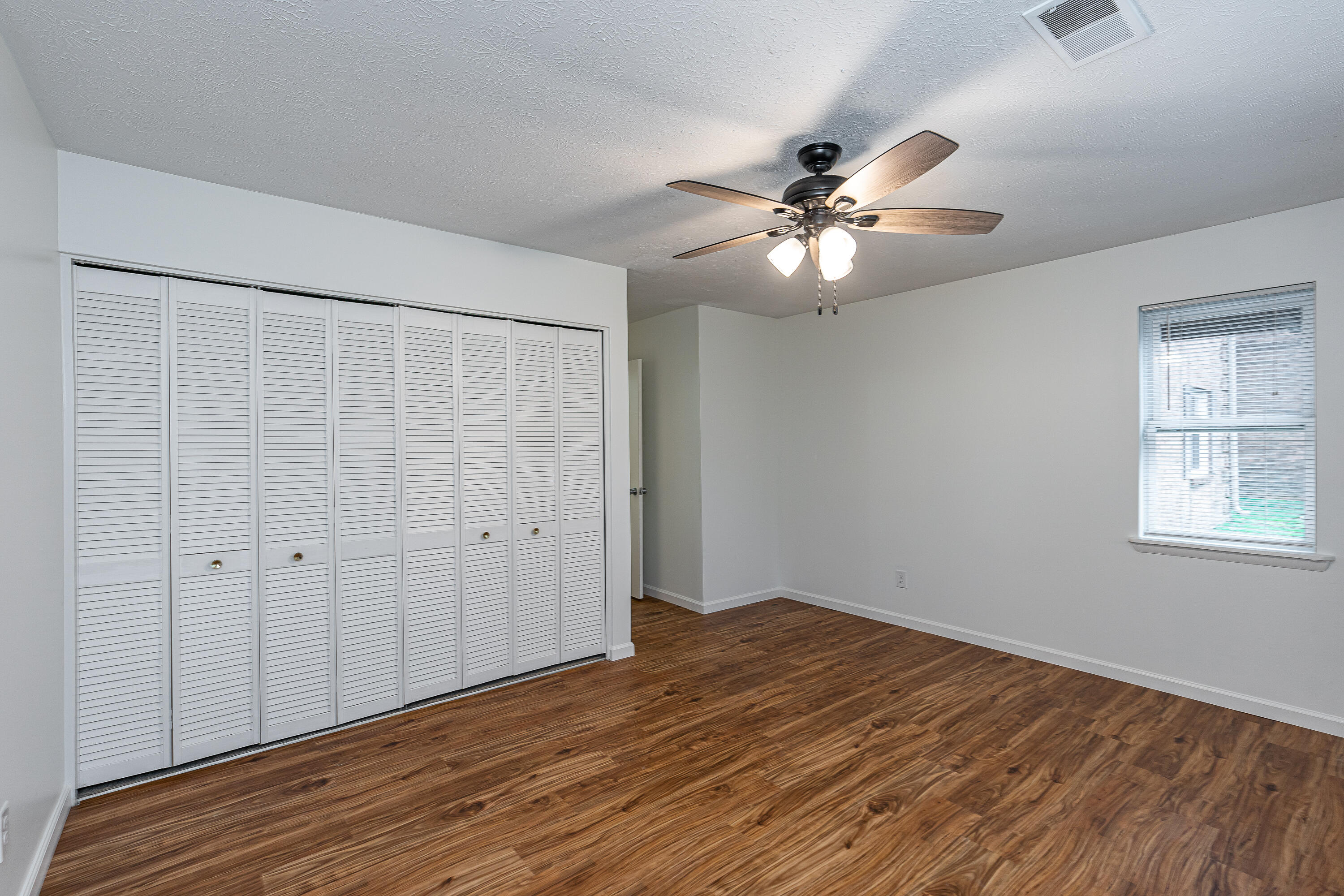 421 Redding Road, 116