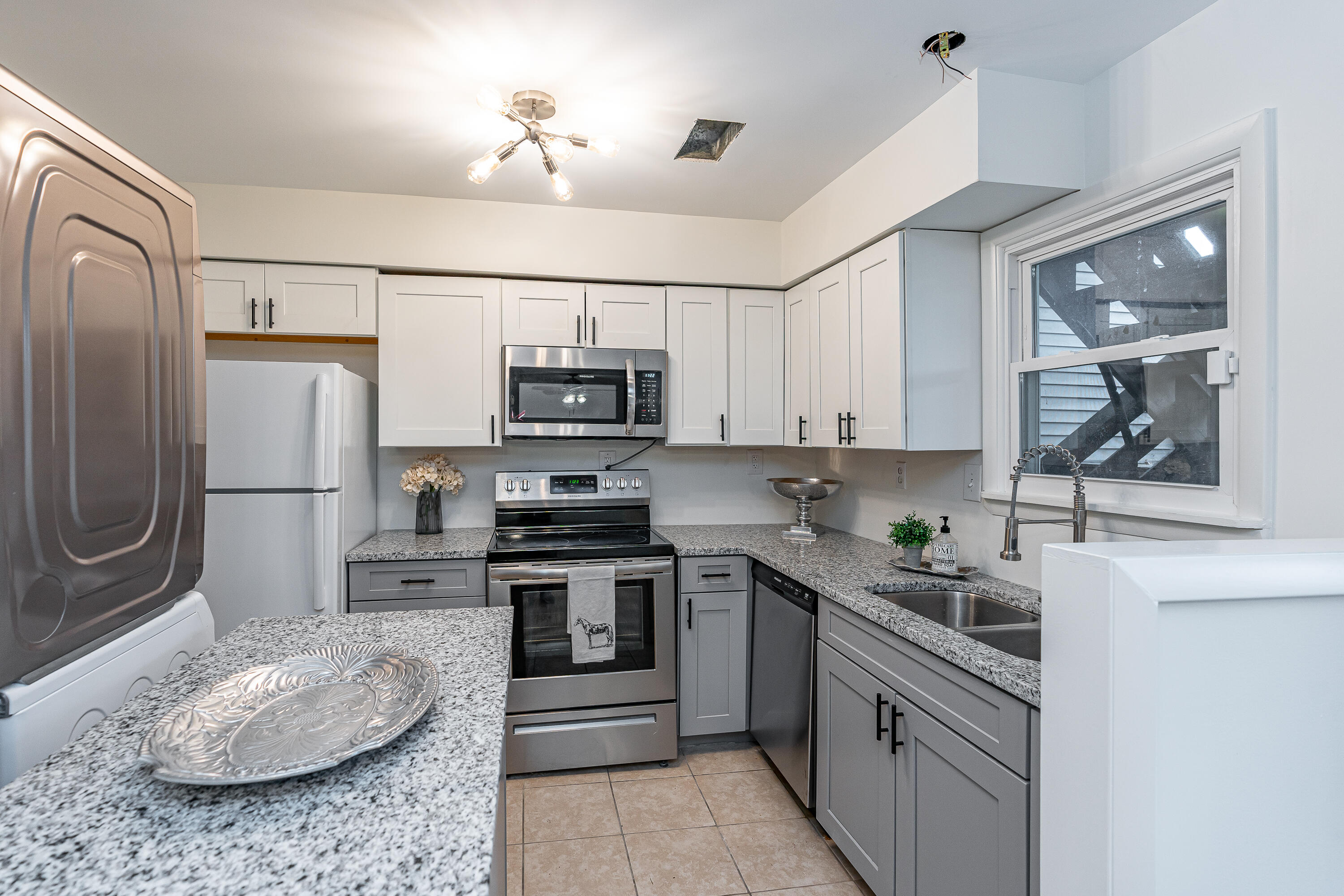 421 Redding Road, 116