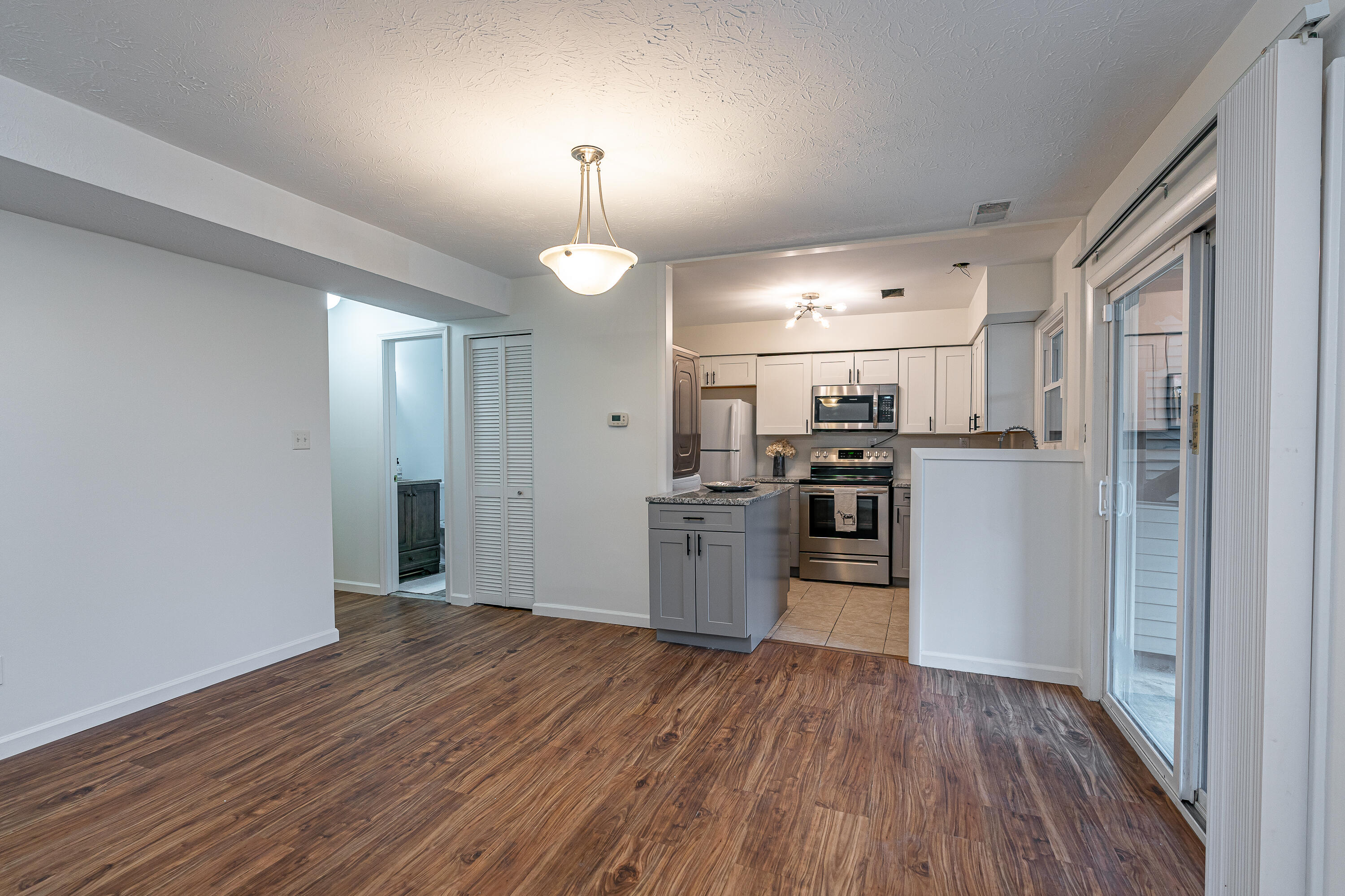 421 Redding Road, 116