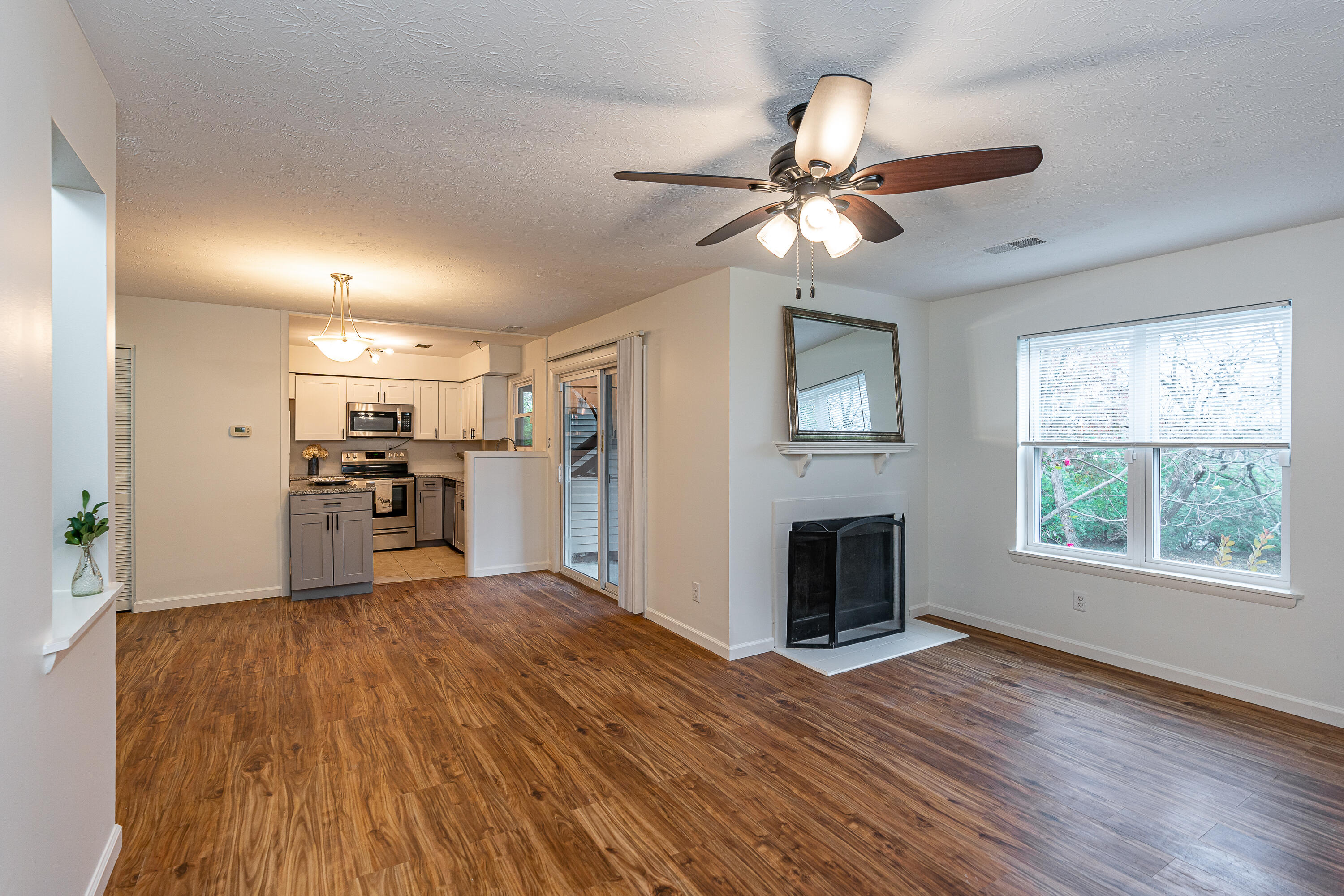 421 Redding Road, 116