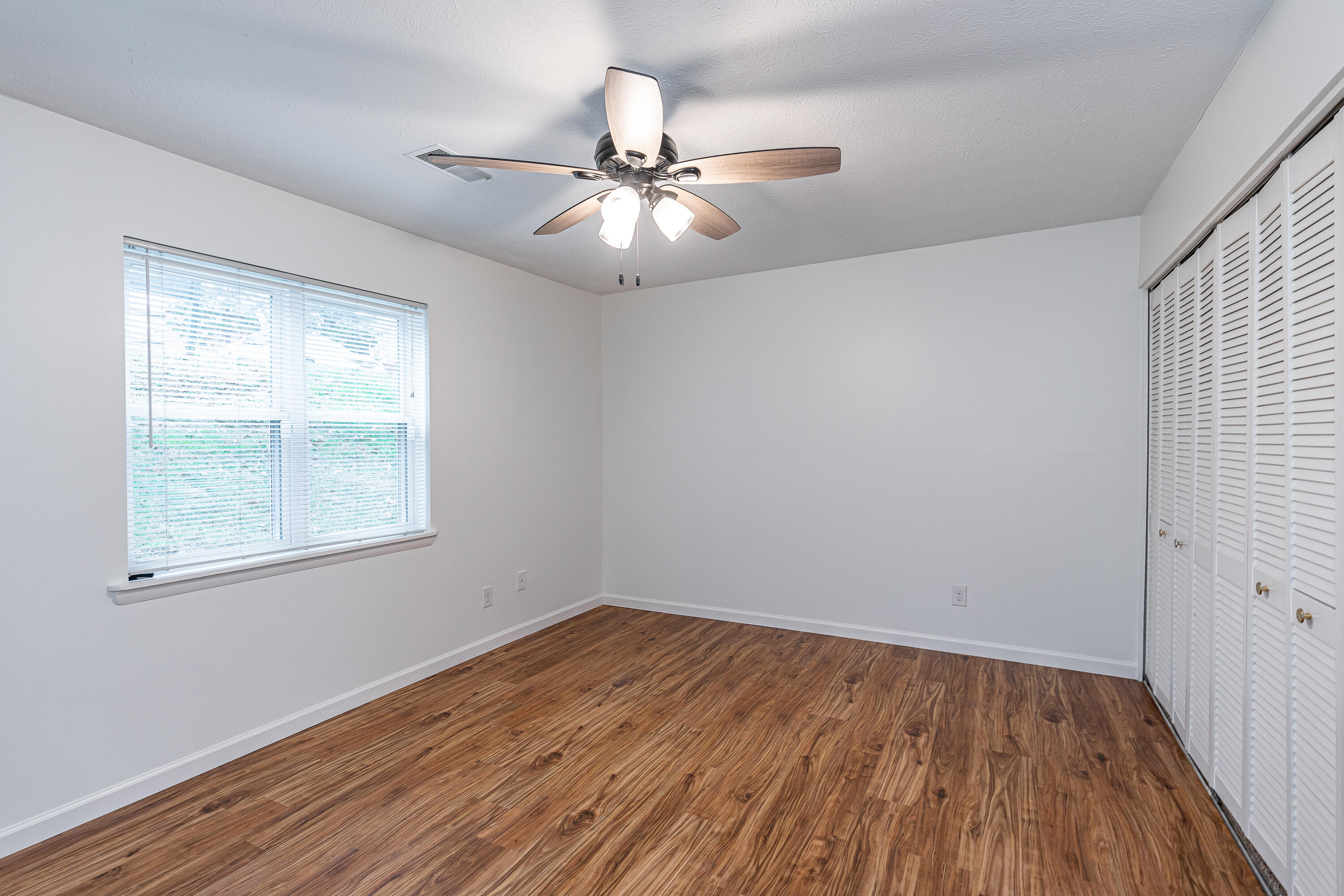 421 Redding Road, 116
