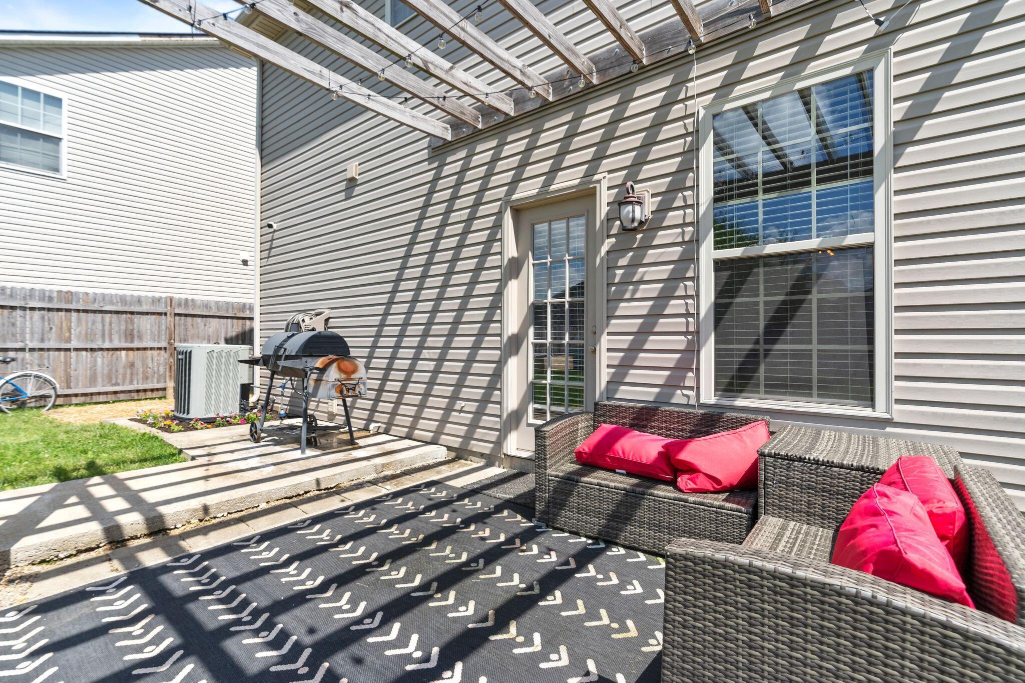 449 Julia Way