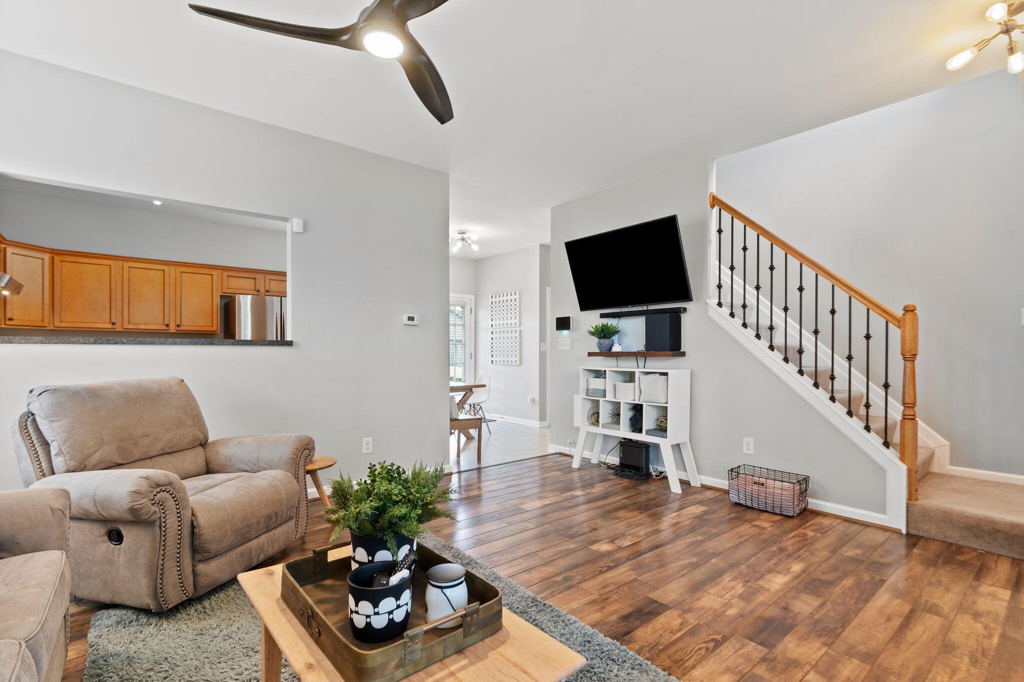 449 Julia Way