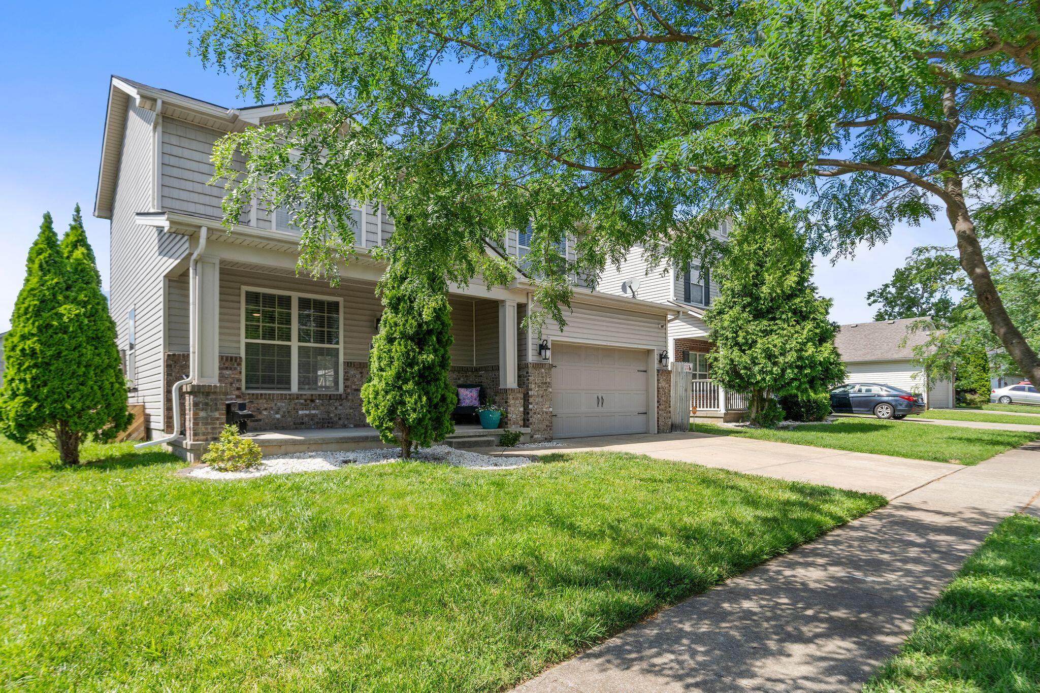 449 Julia Way