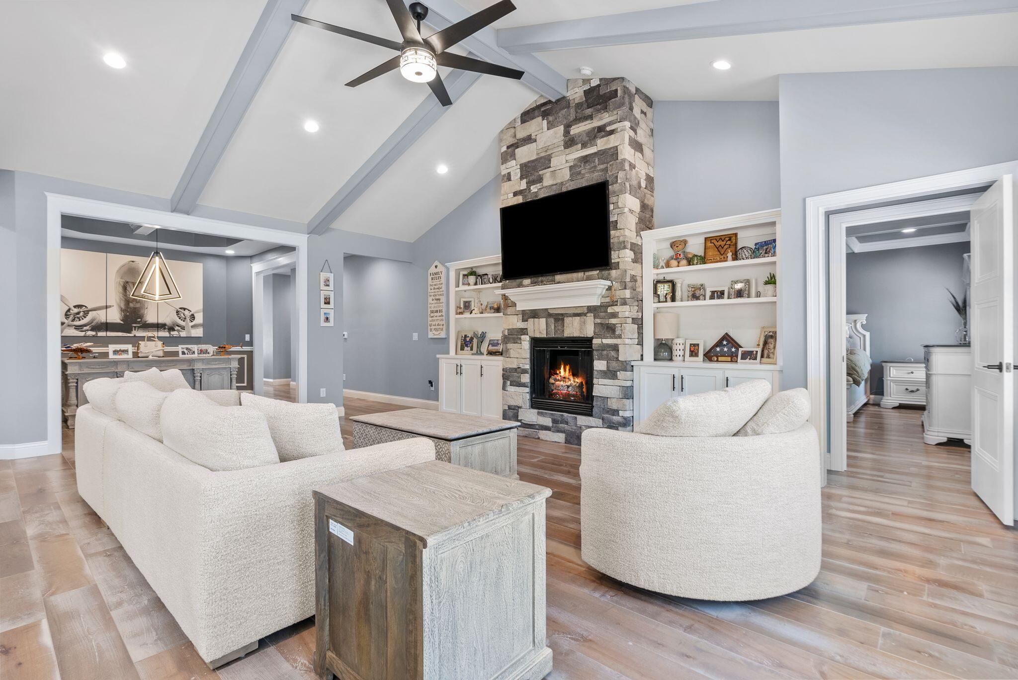 516 Shagbark Trail
