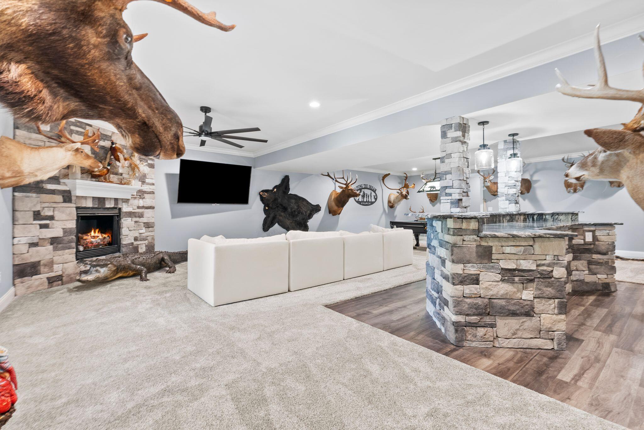 516 Shagbark Trail