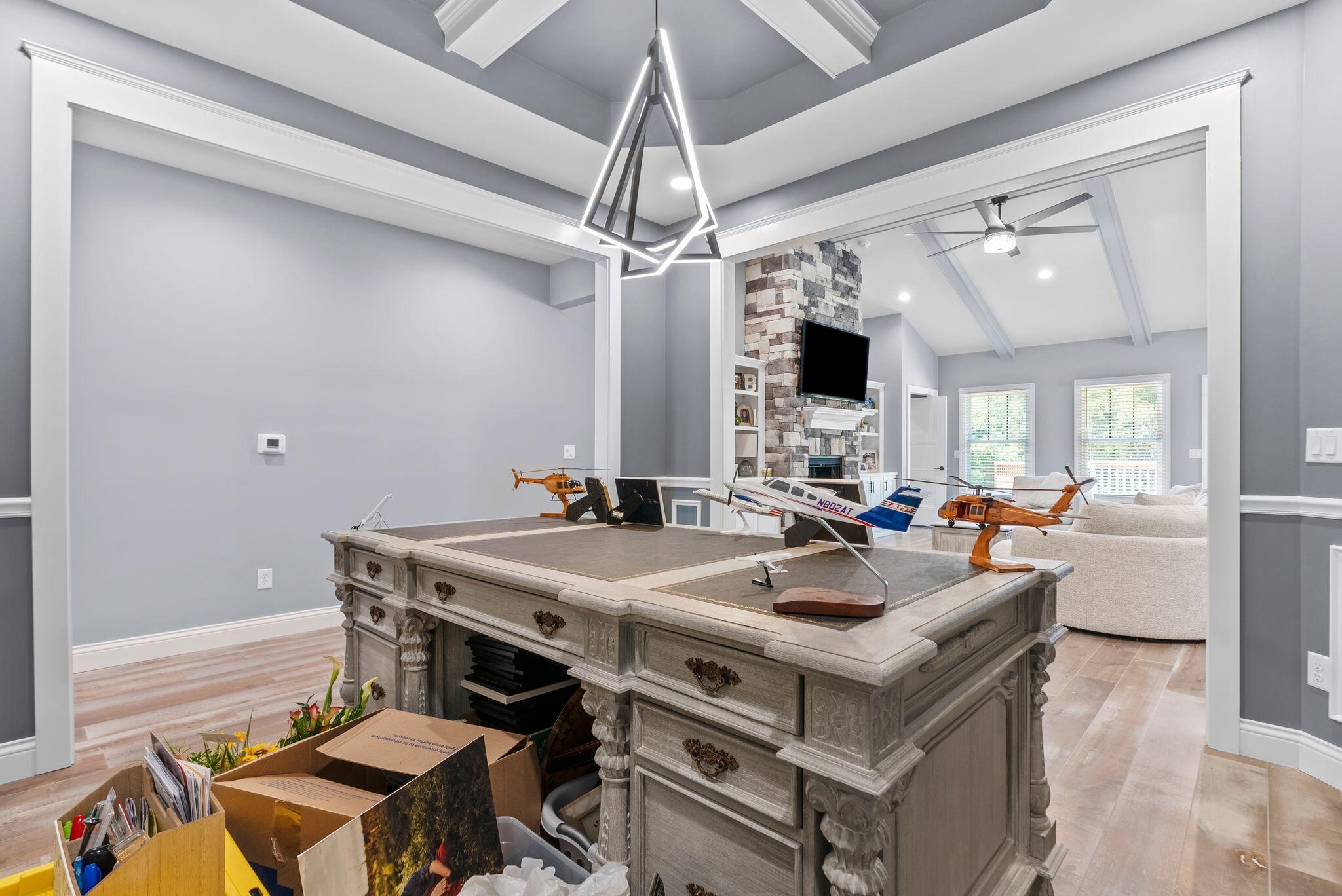516 Shagbark Trail