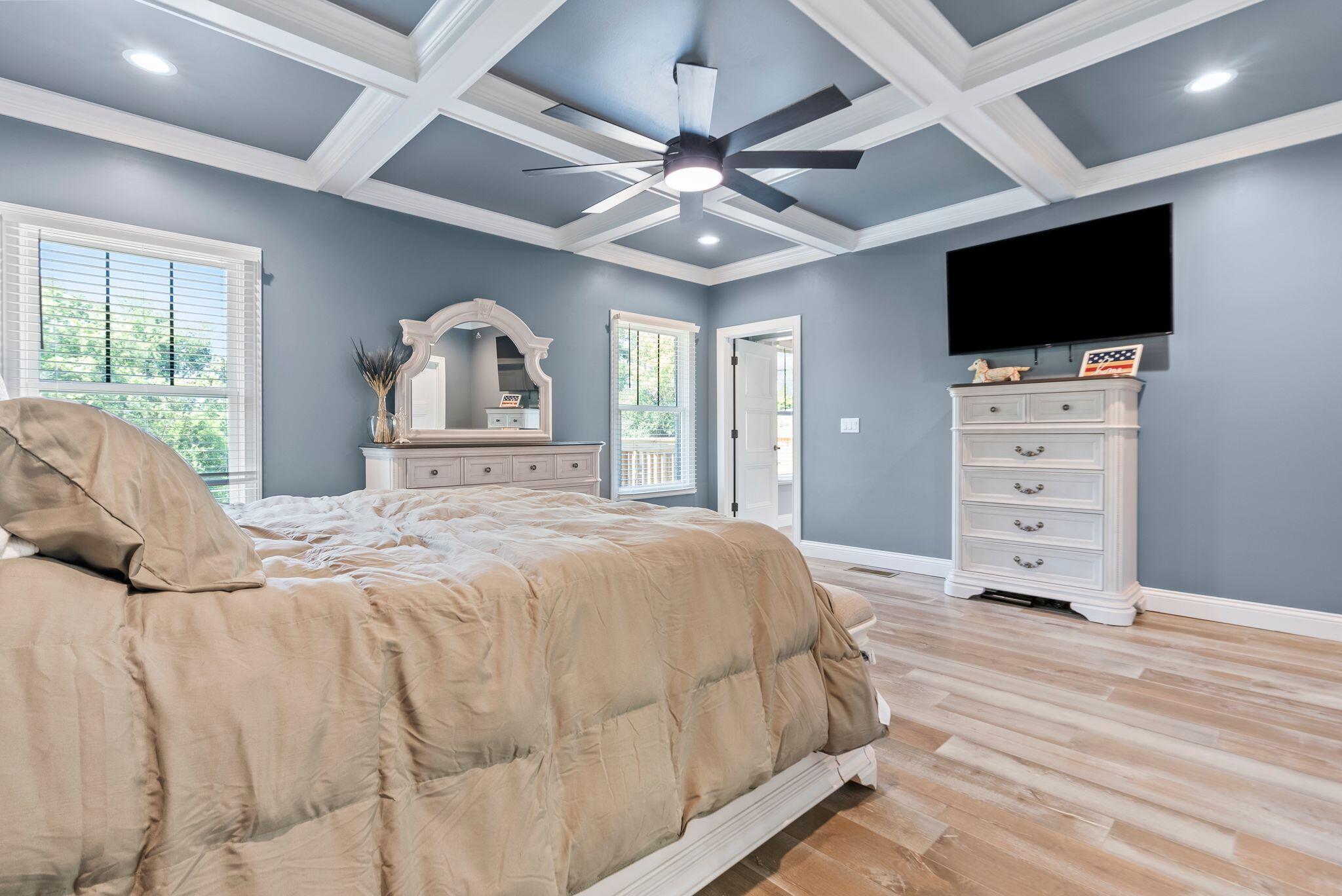 516 Shagbark Trail
