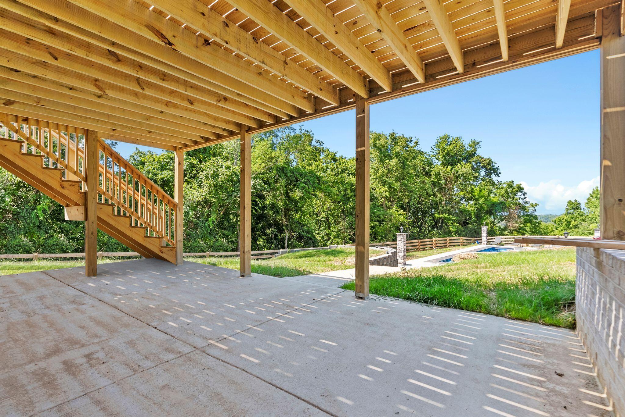 516 Shagbark Trail