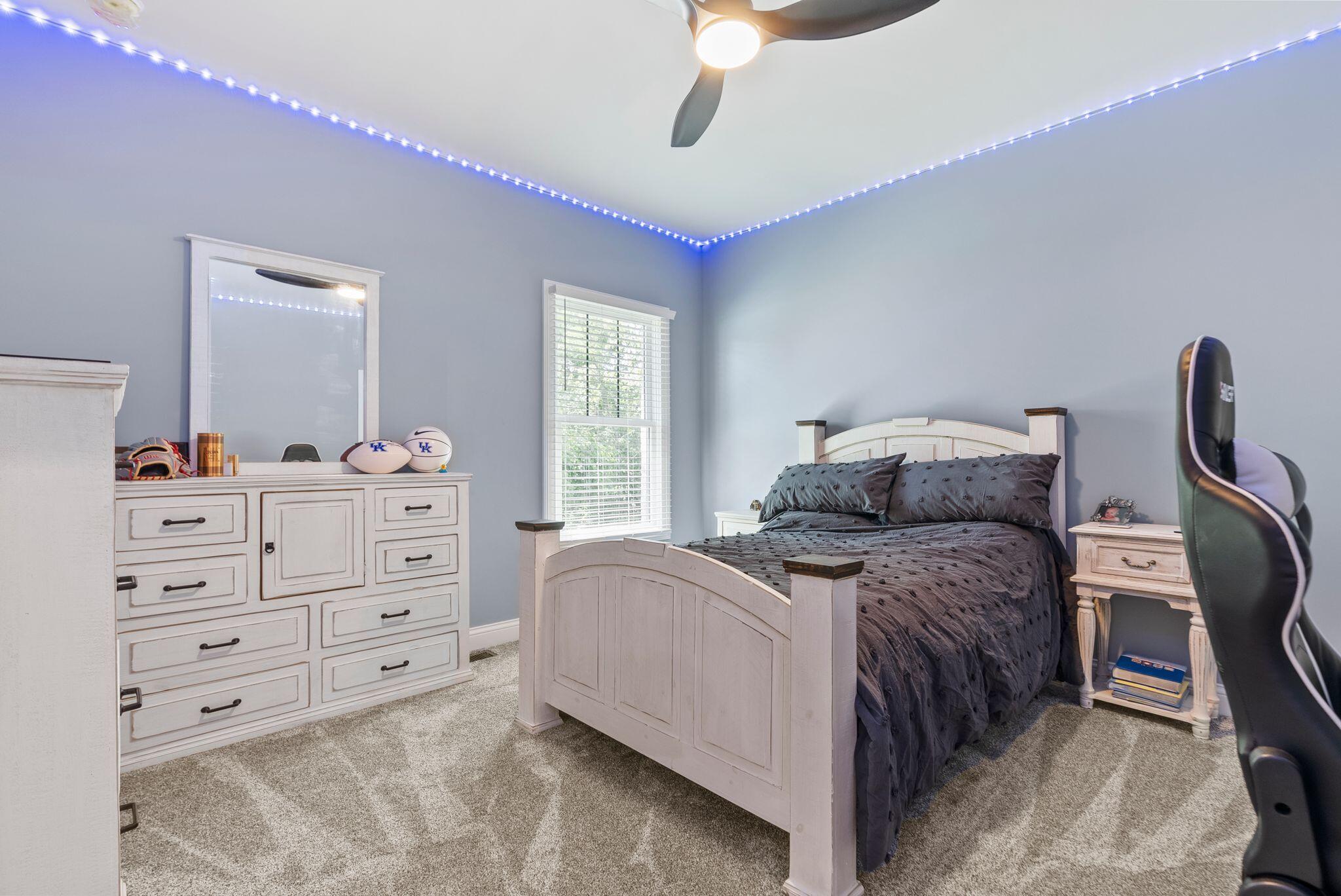 516 Shagbark Trail