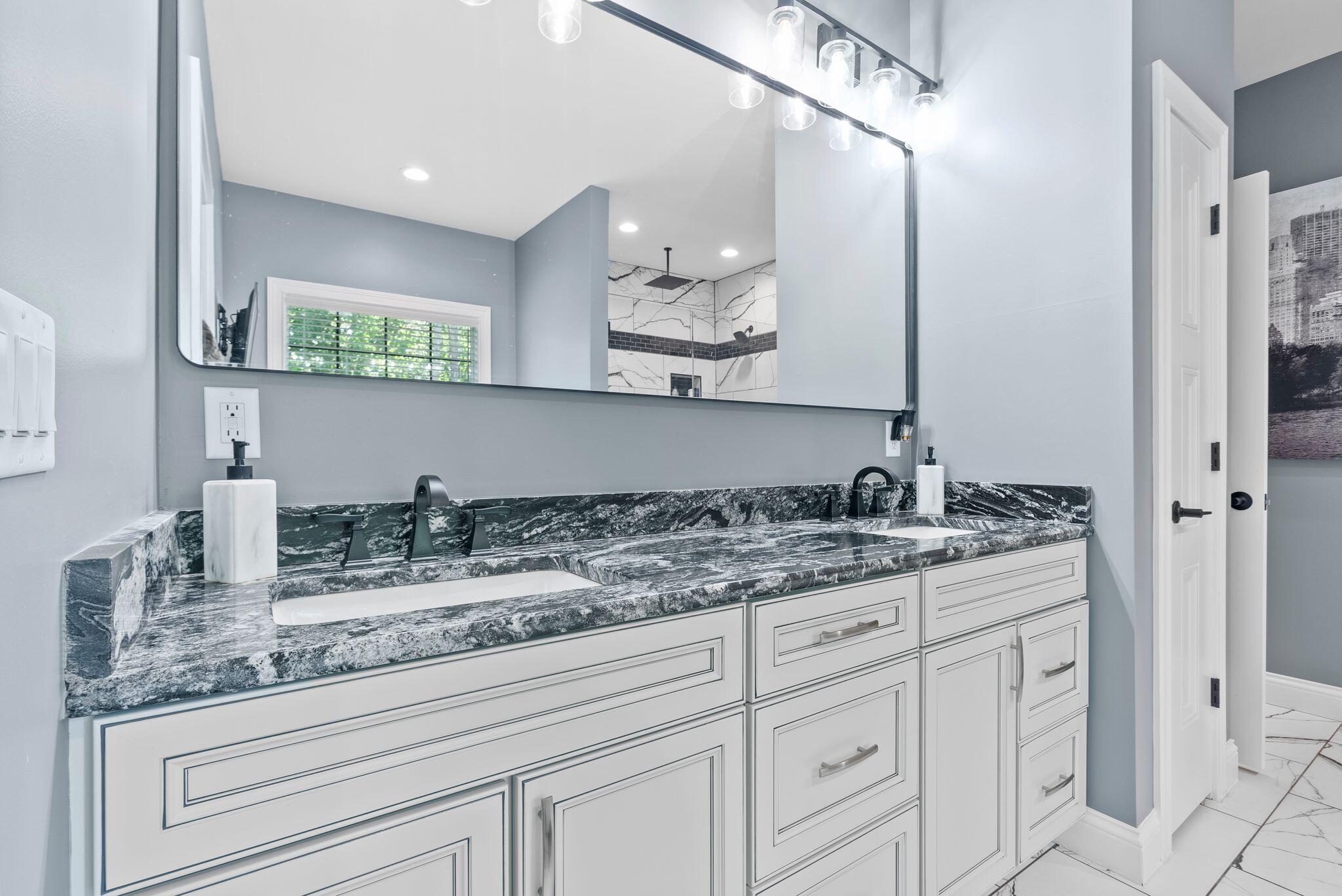 516 Shagbark Trail