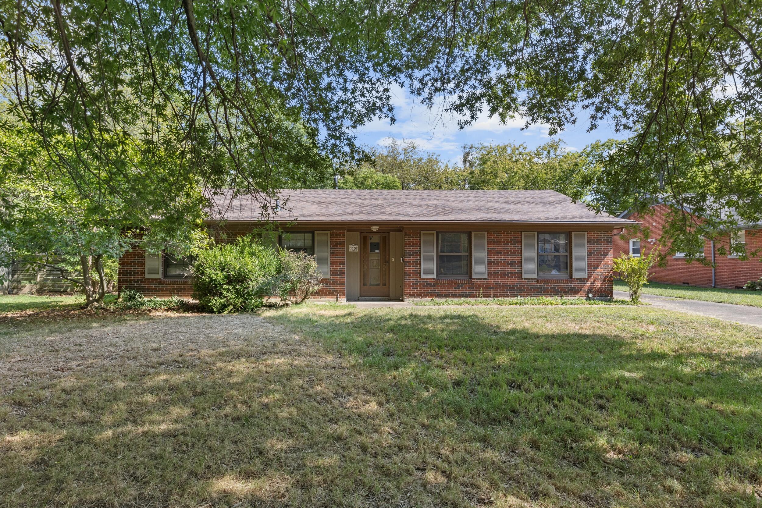 3526 Greentree Road
