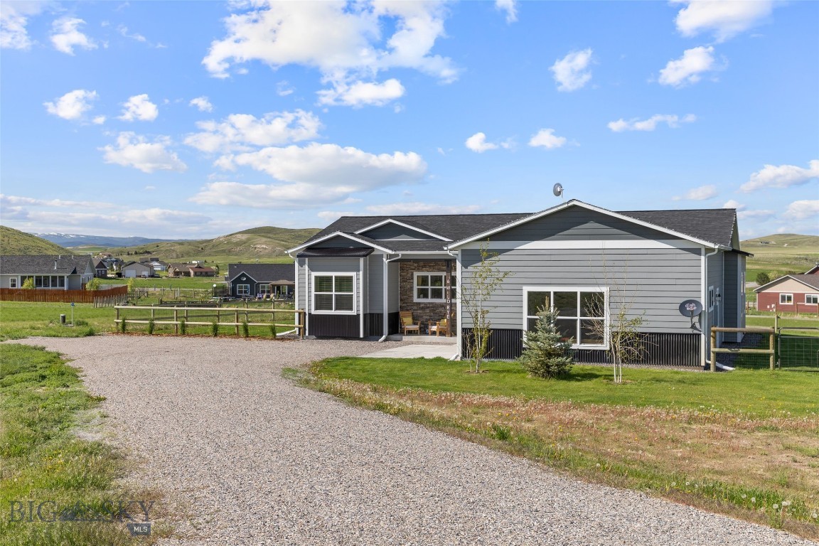 6 Wild Rye Place
