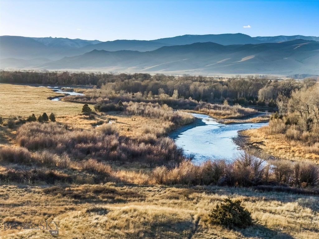 60 Rocky Hollow Trail